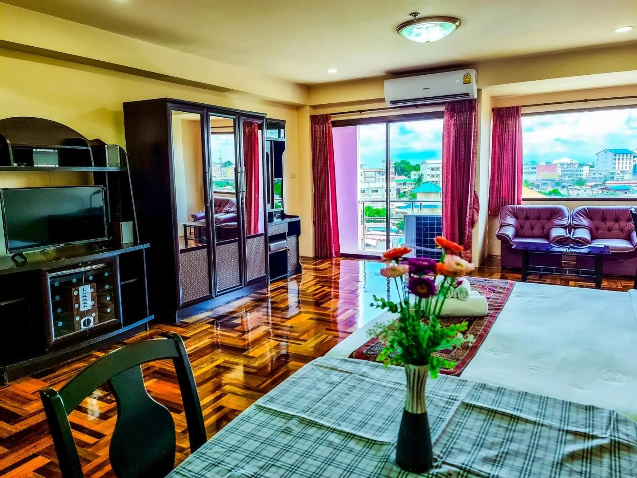 Photo of the whole room in Yamadaya Apartment