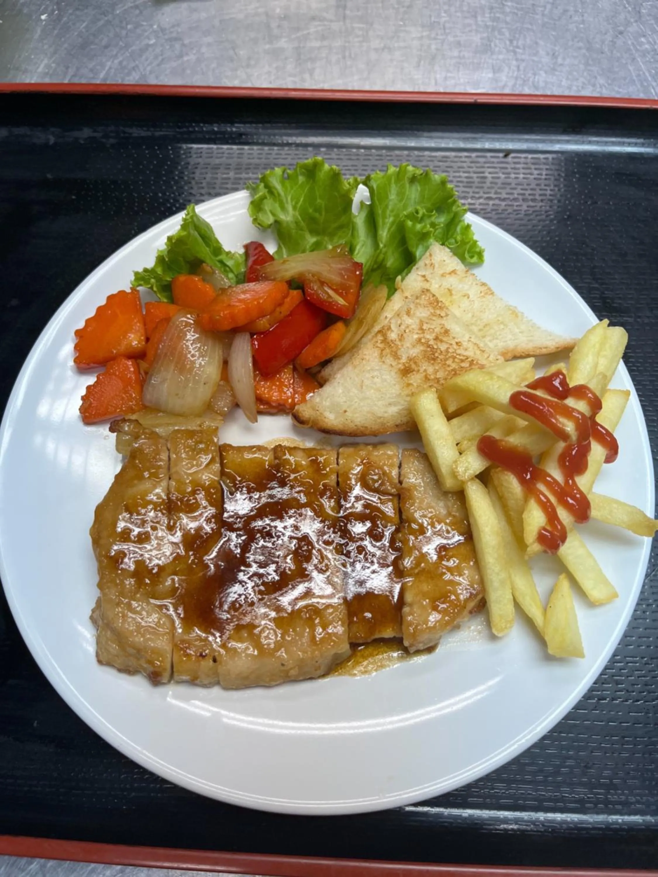 Restaurant/places to eat in Yamadaya Apartment