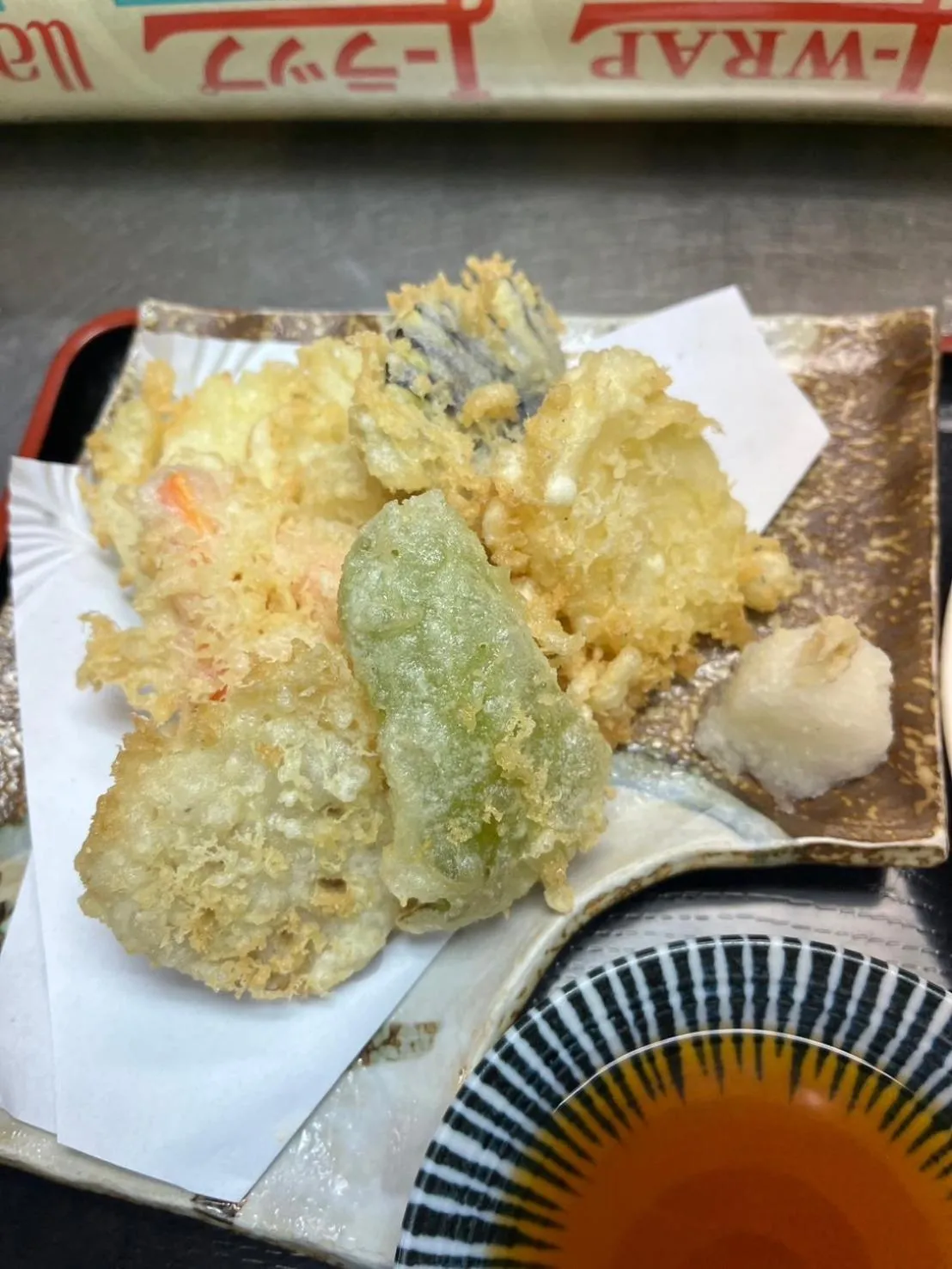 Restaurant/places to eat in Yamadaya Apartment