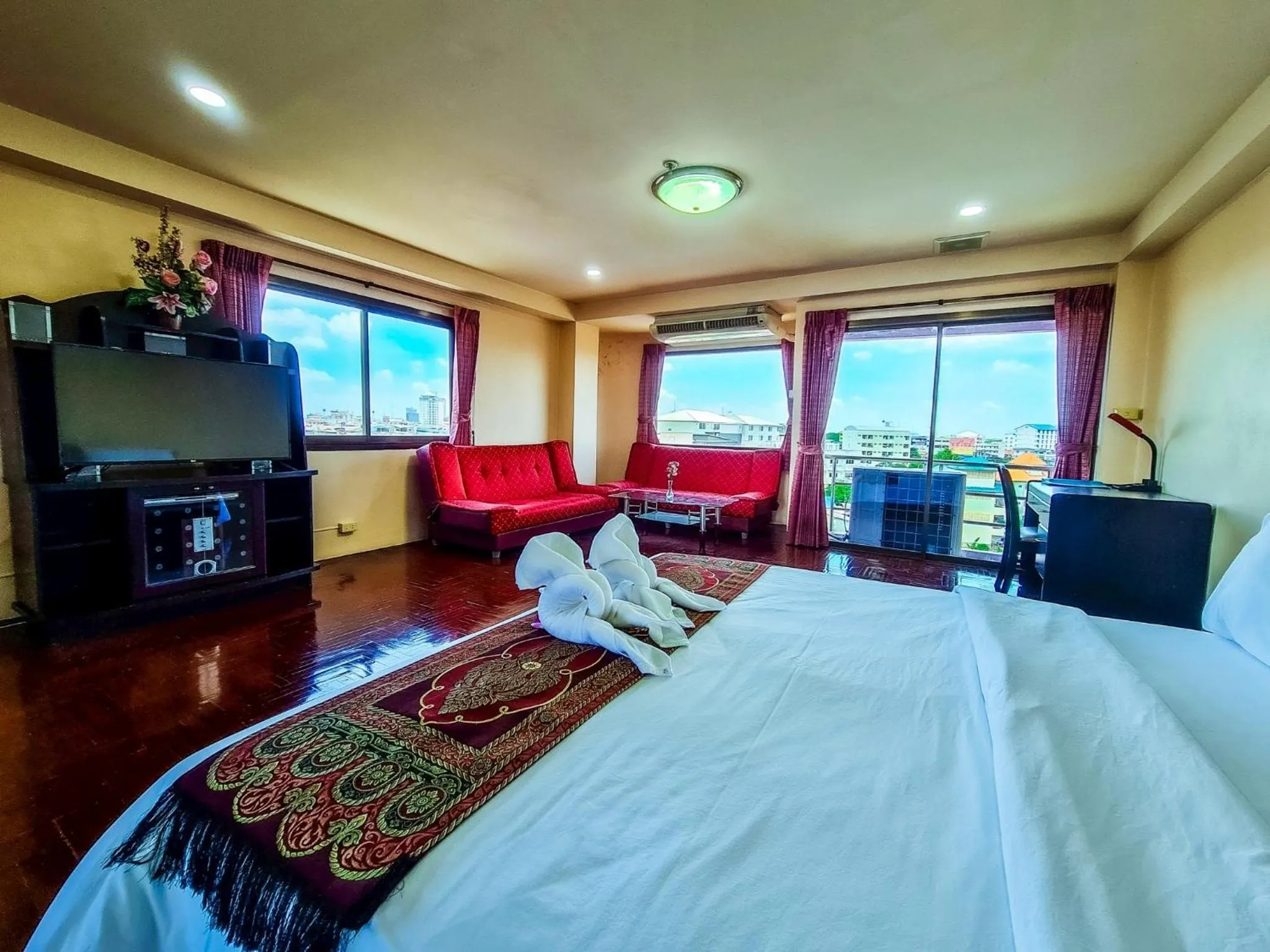 Photo of the whole room, Bed in Yamadaya Apartment