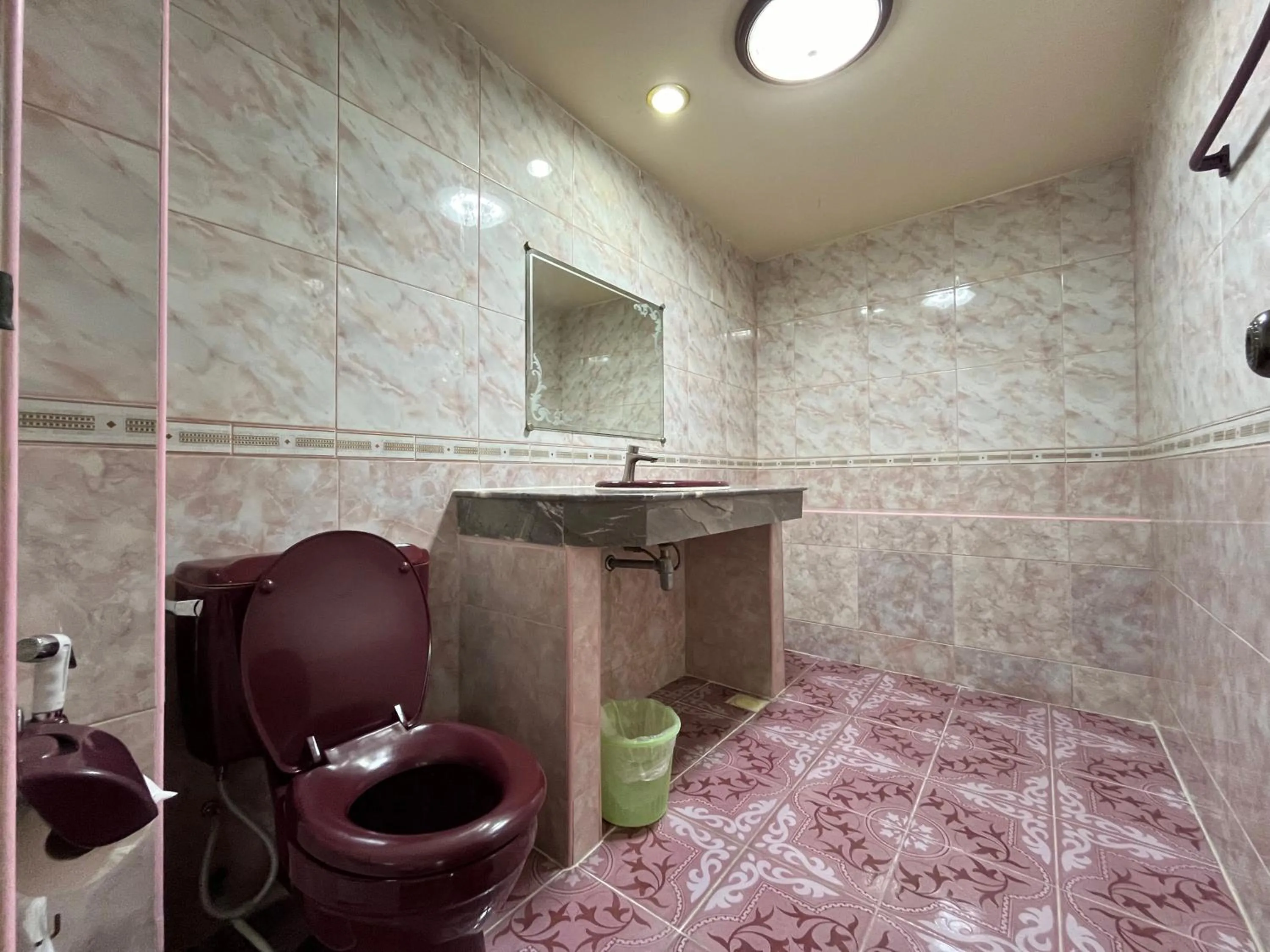 Toilet in Yamadaya Apartment