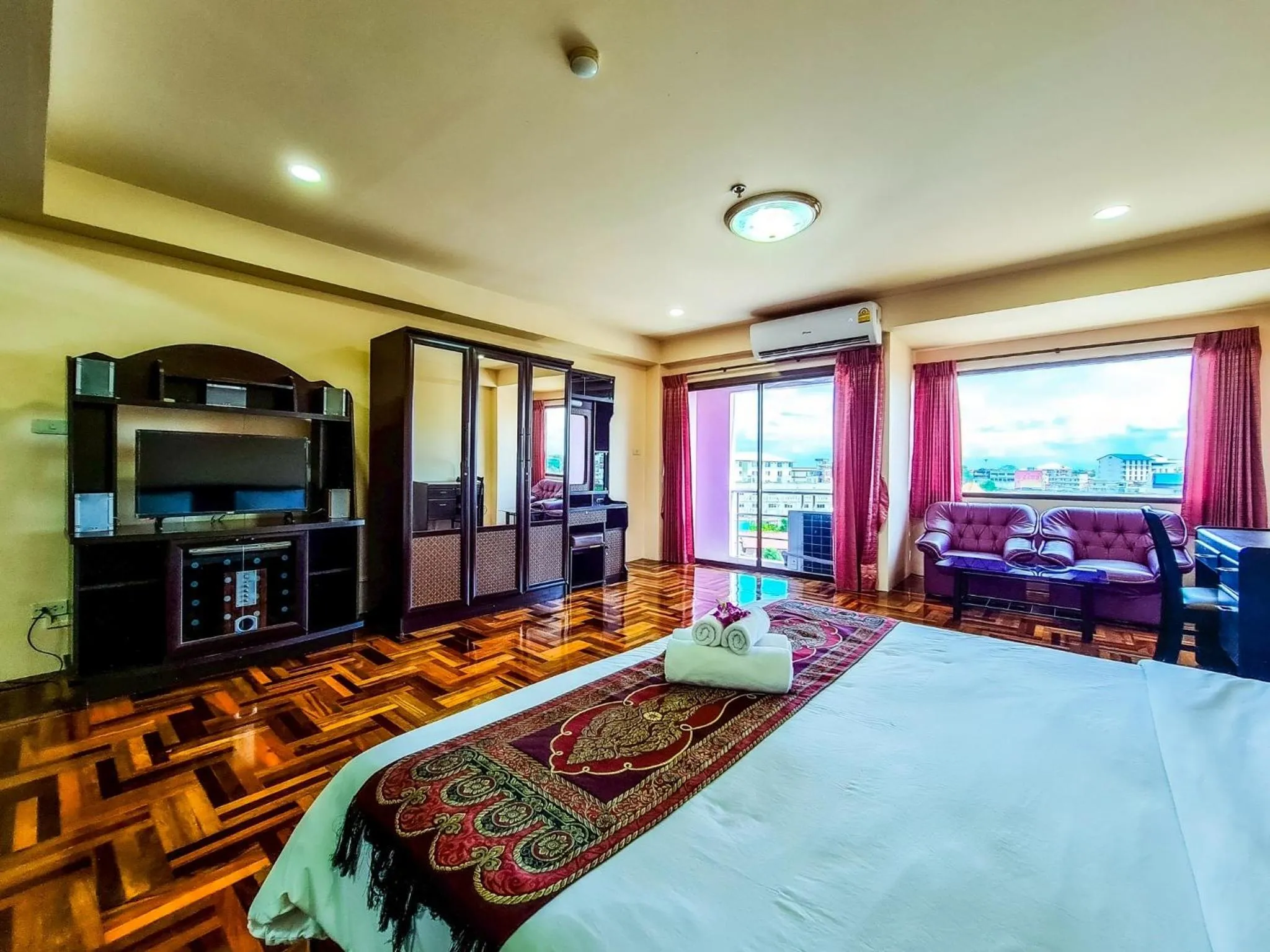 Photo of the whole room, Bed in Yamadaya Apartment