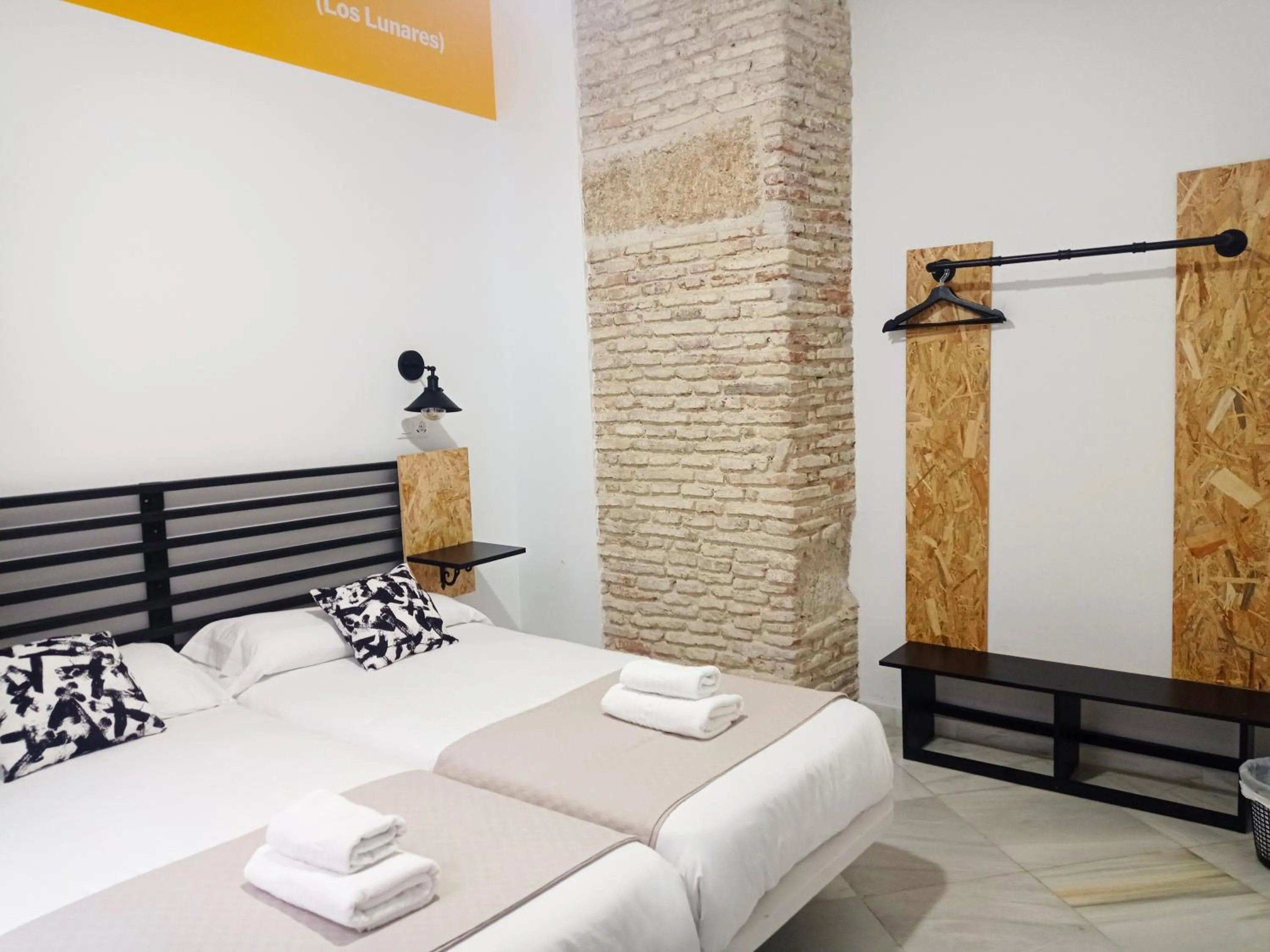 Decorative detail, Bed in Planeta Cadiz Hostel