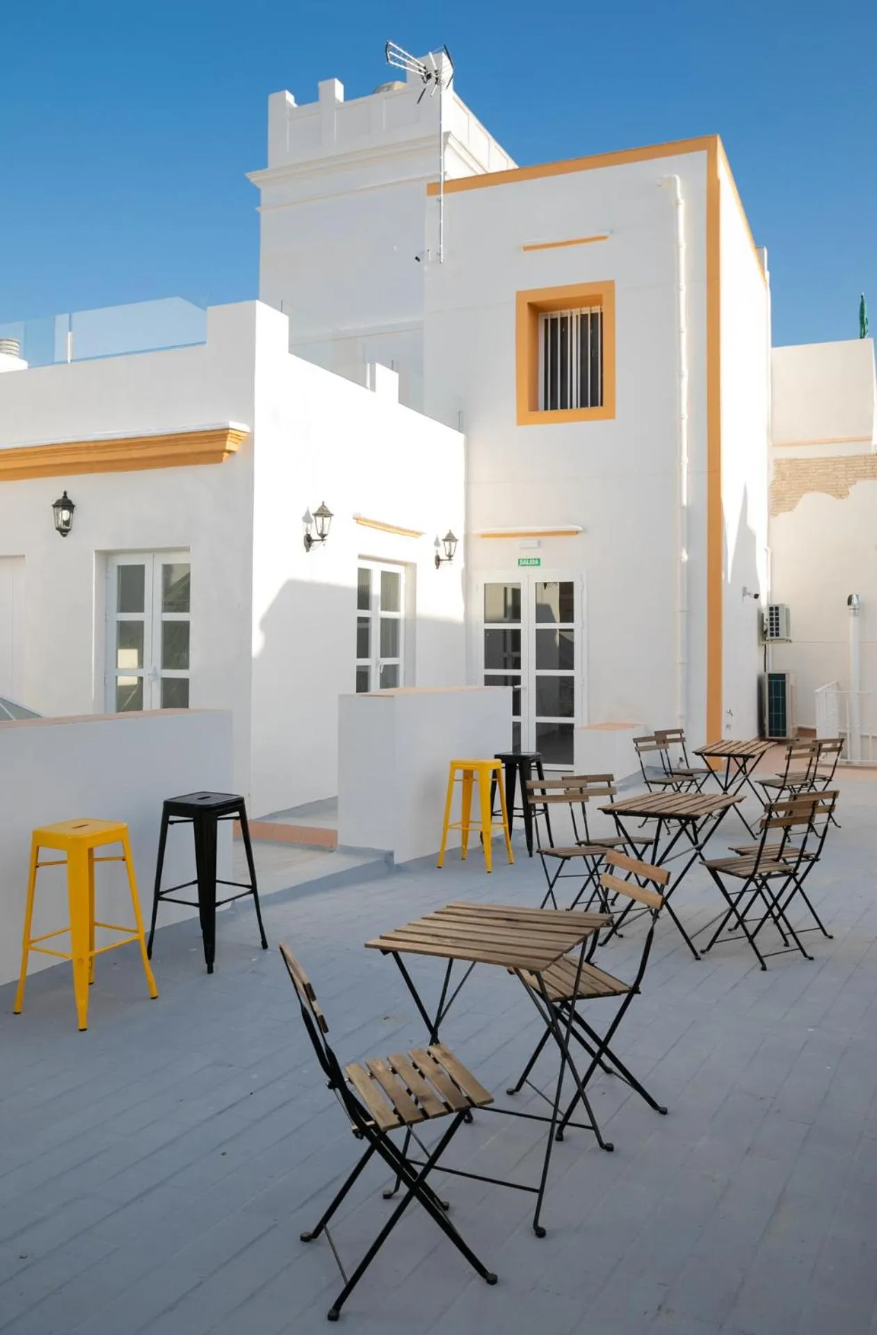 Balcony/Terrace in Planeta Cadiz Hostel