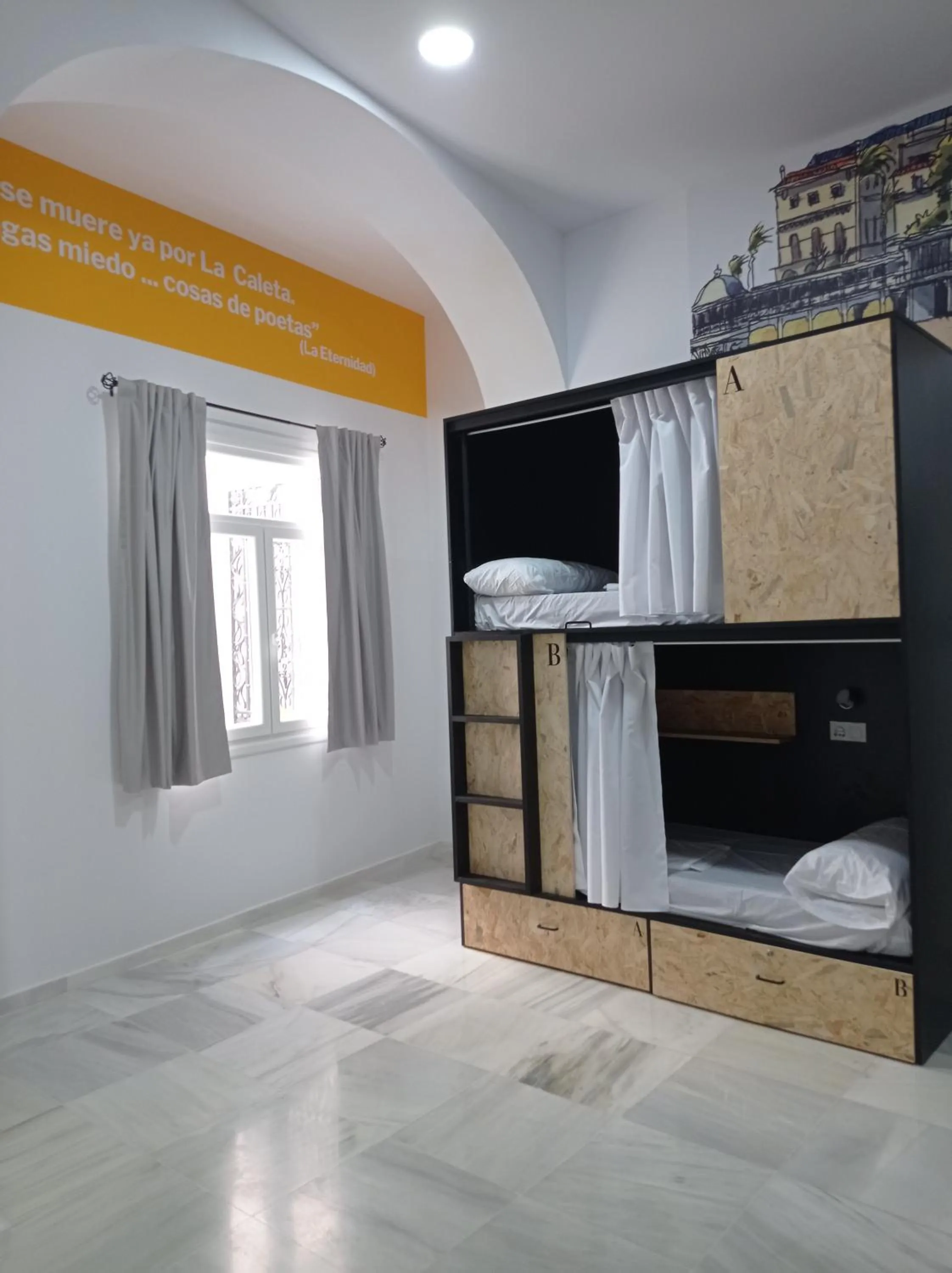 Decorative detail, Bed in Planeta Cadiz Hostel