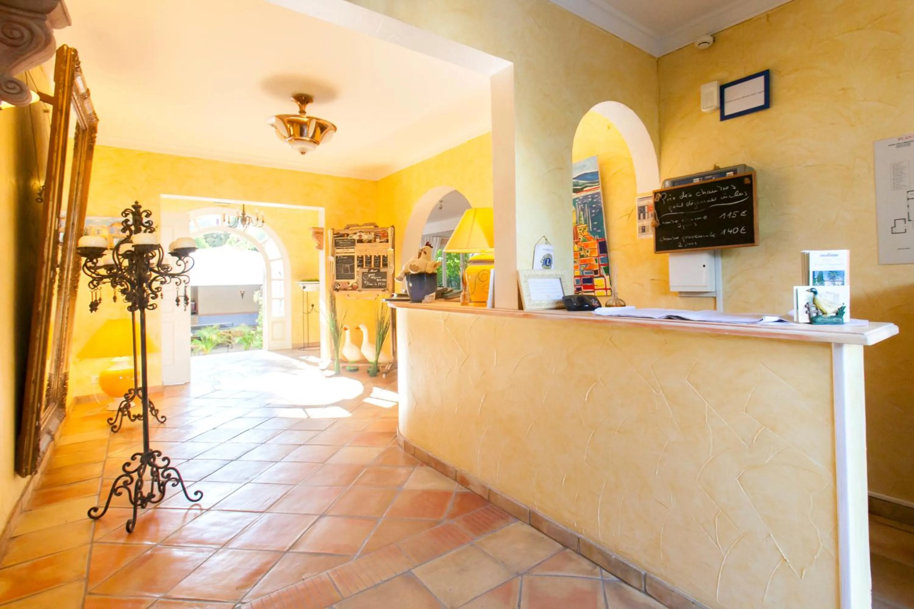 Lobby or reception in Hotel Villa Provencale