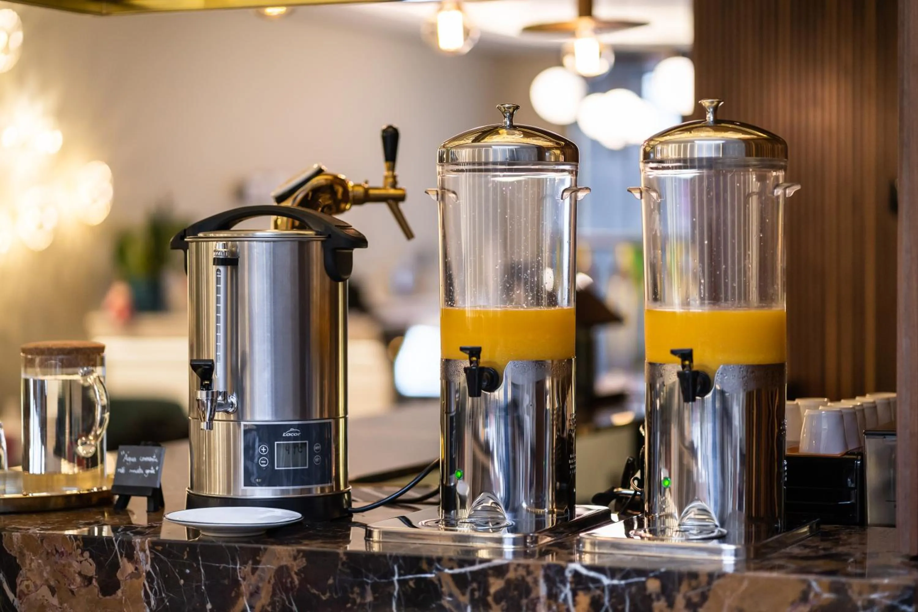 Breakfast in The Convo Porto Hotel & Apartment