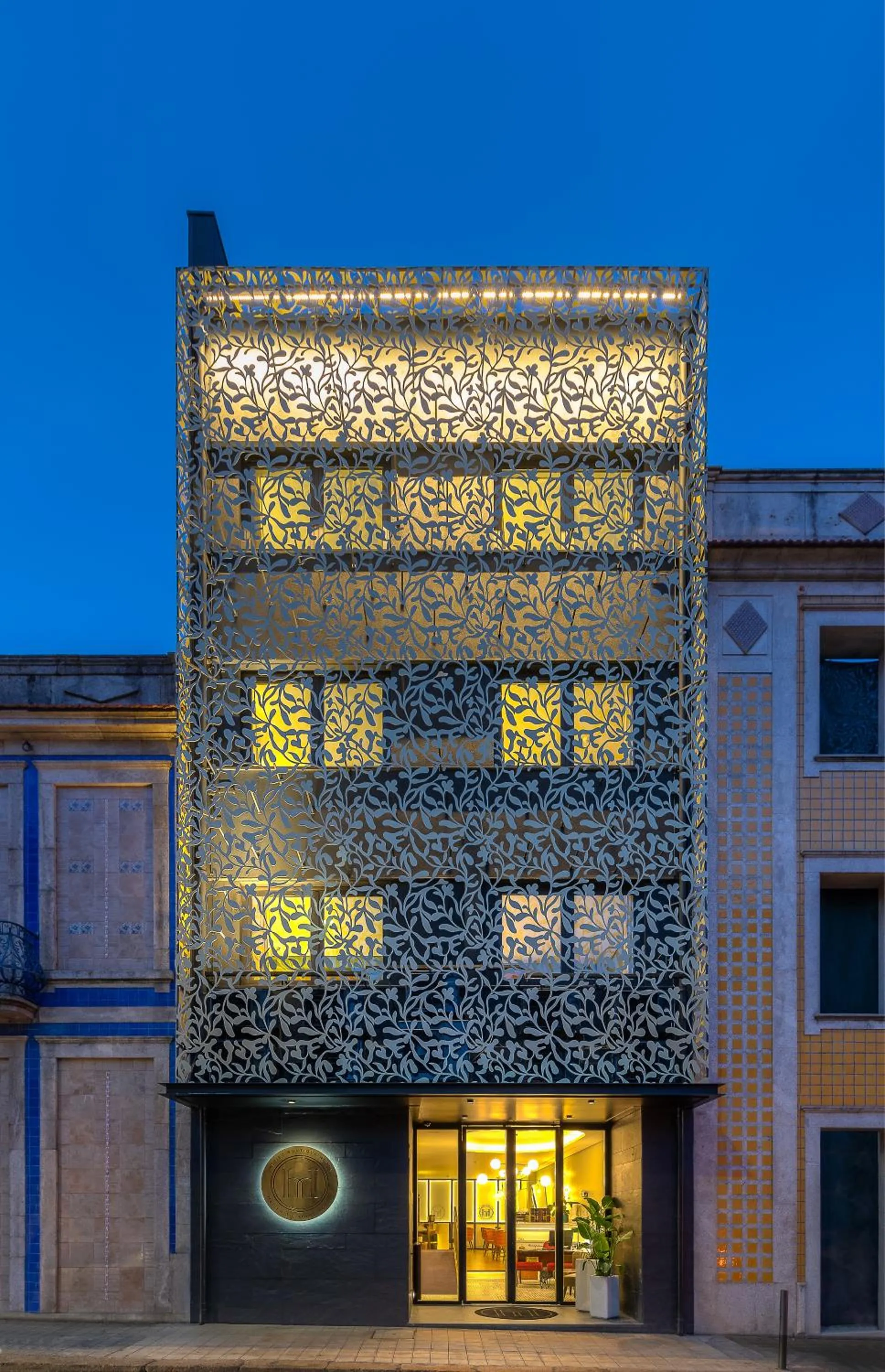 Facade/entrance in The Convo Porto Hotel & Apartment