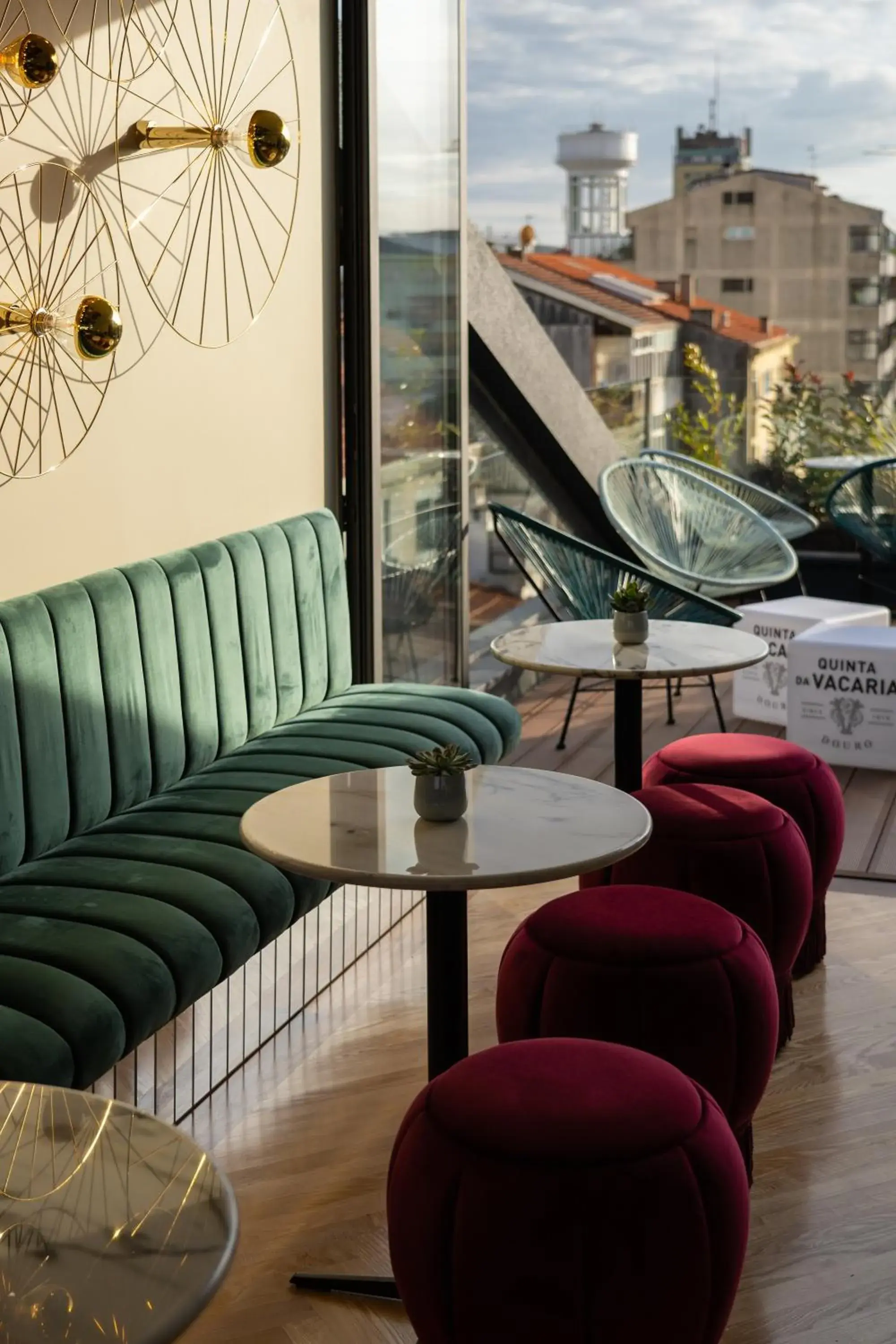 Lounge or bar in The Convo Porto Hotel & Apartment Lounge or bar in The Convo Porto Hotel & Apartment
