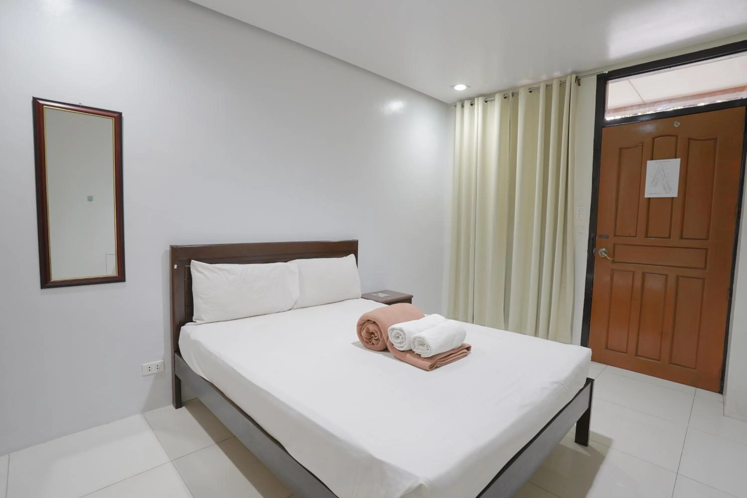 Bed in Arzo Hotel Grand Lodge