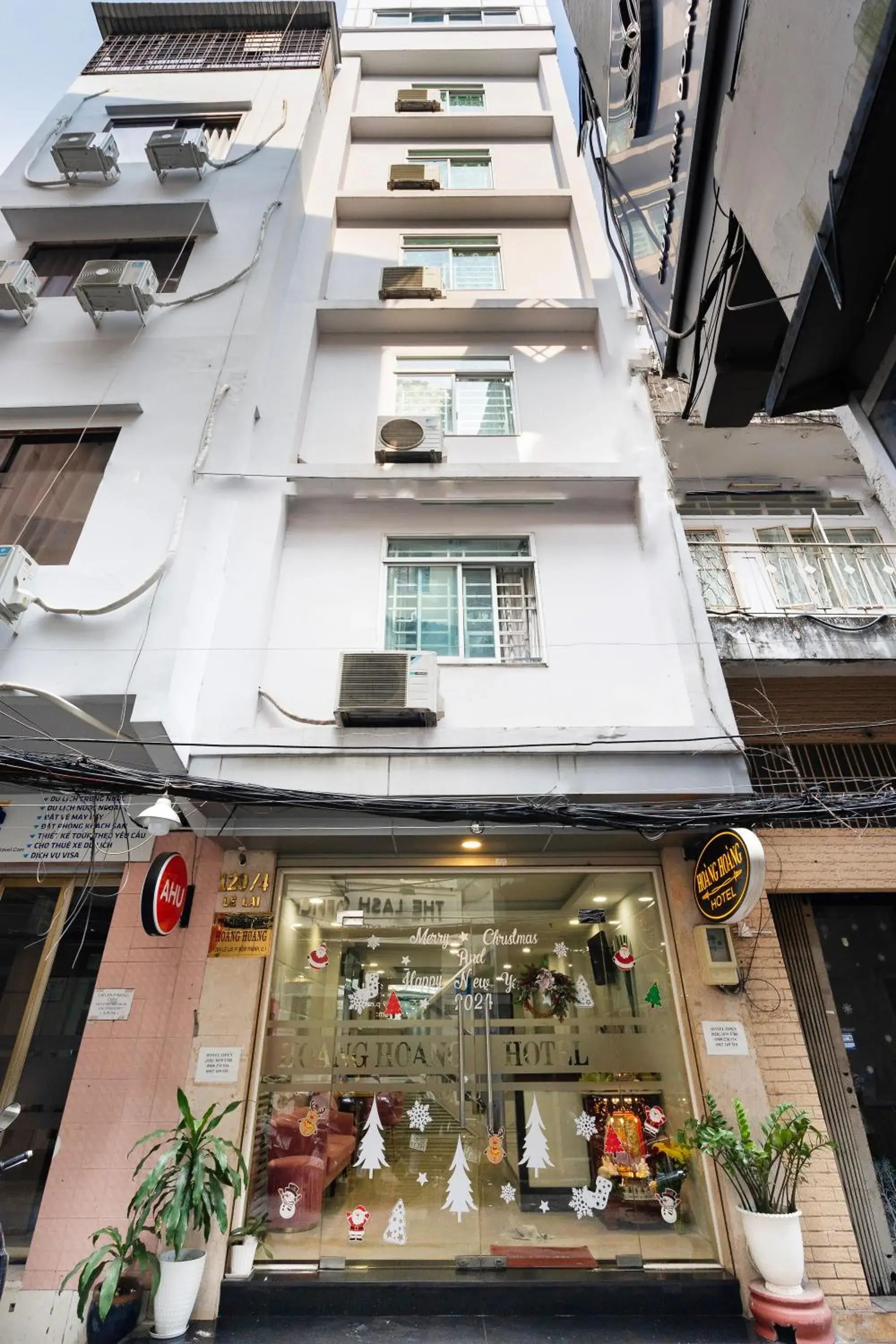 Property building in Hoang Hoang Hotel (Bloom 3) Property building in Hoang Hoang Hotel (Bloom 3)