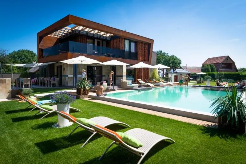 Garden in Butik Design Rooms