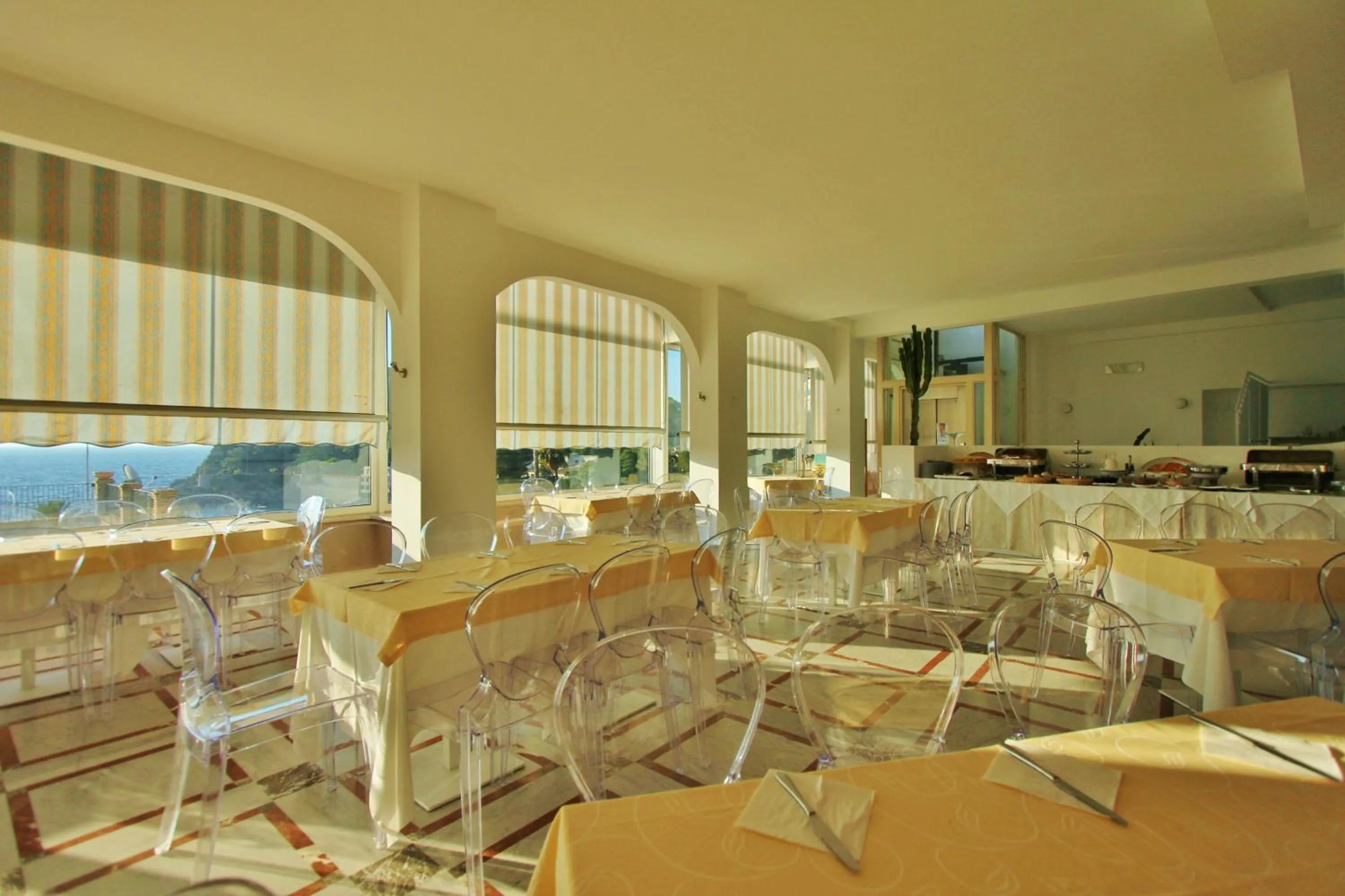 Restaurant/places to eat in Hotel Baia Azzurra