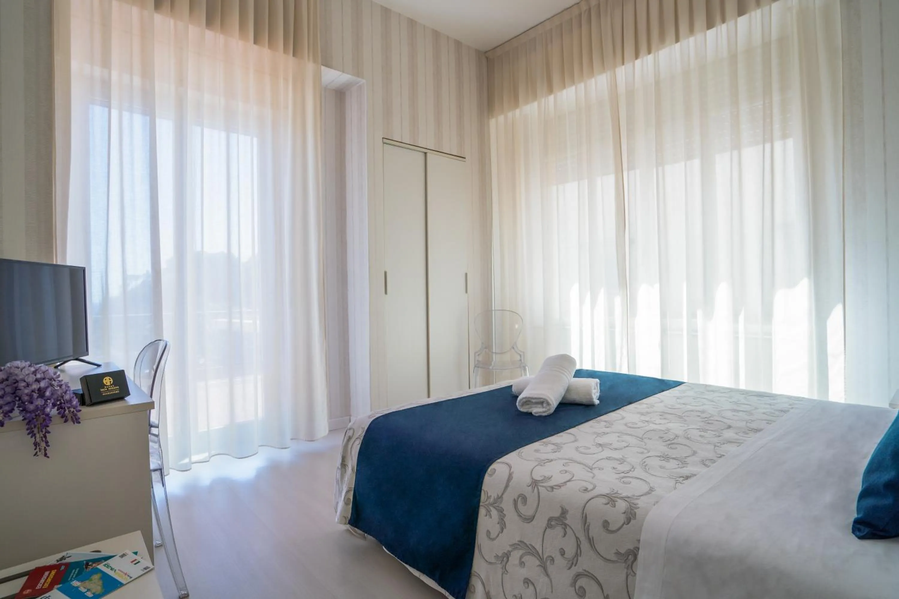 Bed in Hotel Baia Azzurra