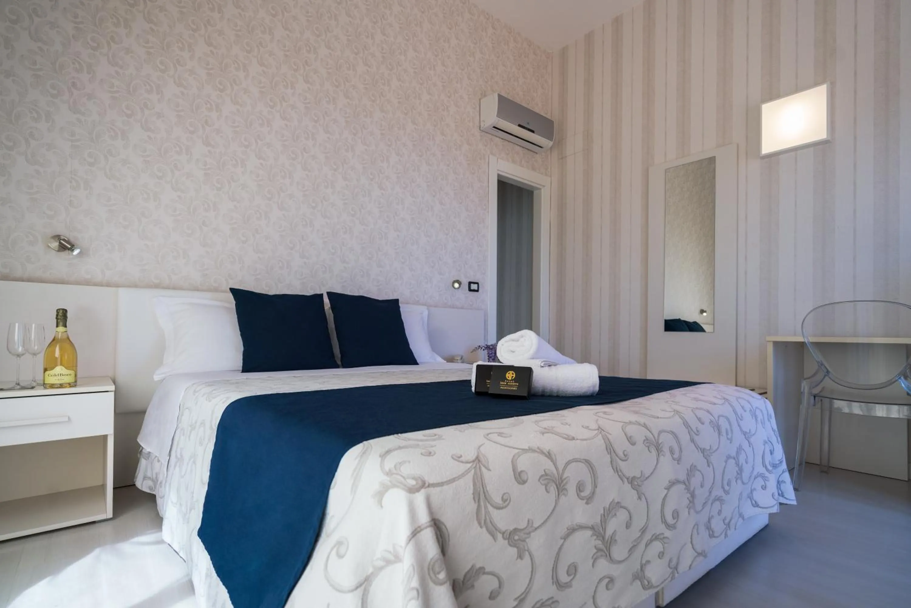 Bed in Hotel Baia Azzurra