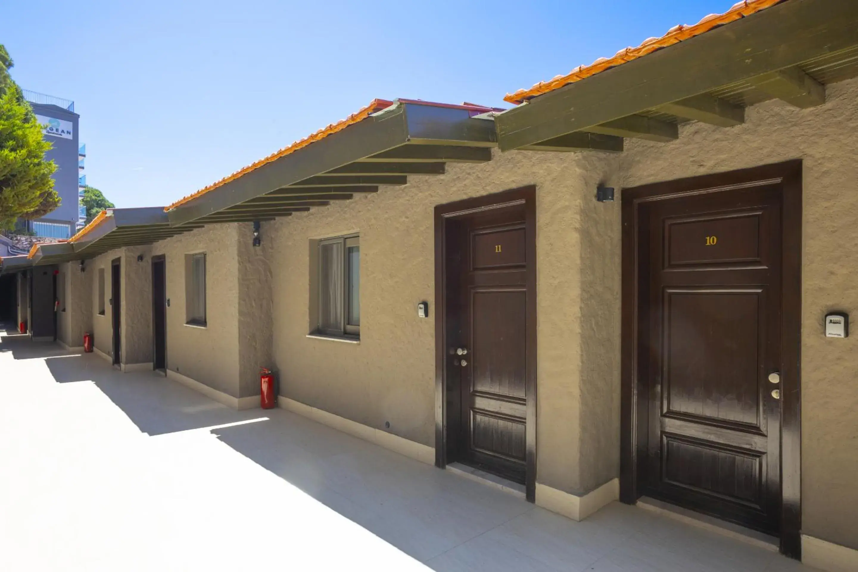 Property building in AEGEAN Apartments - Marina & Chios Island View Property building in AEGEAN Apartments - Marina & Chios Island View