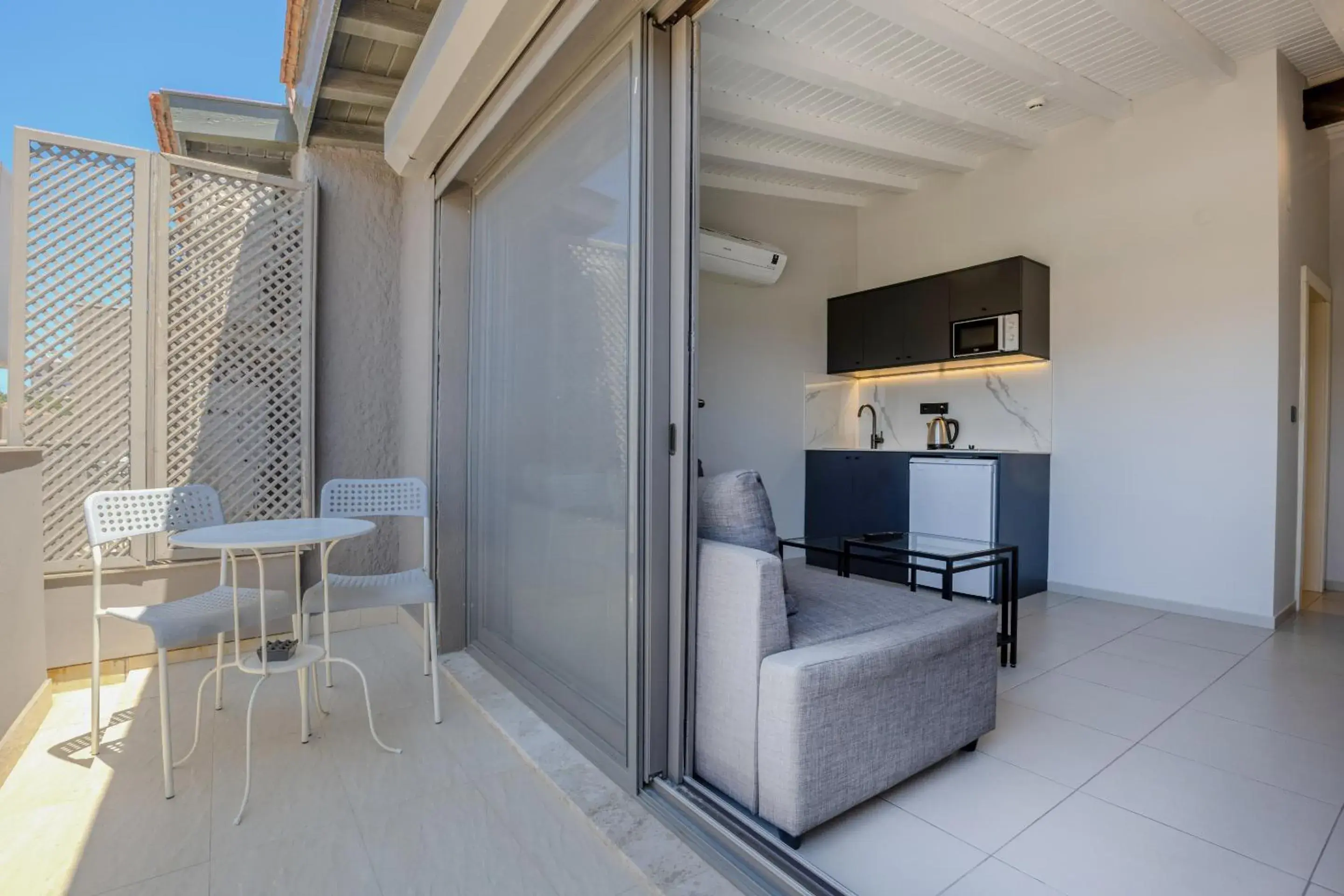 Balcony/Terrace in AEGEAN Apartments - Marina & Chios Island View Balcony/Terrace in AEGEAN Apartments - Marina & Chios Island View