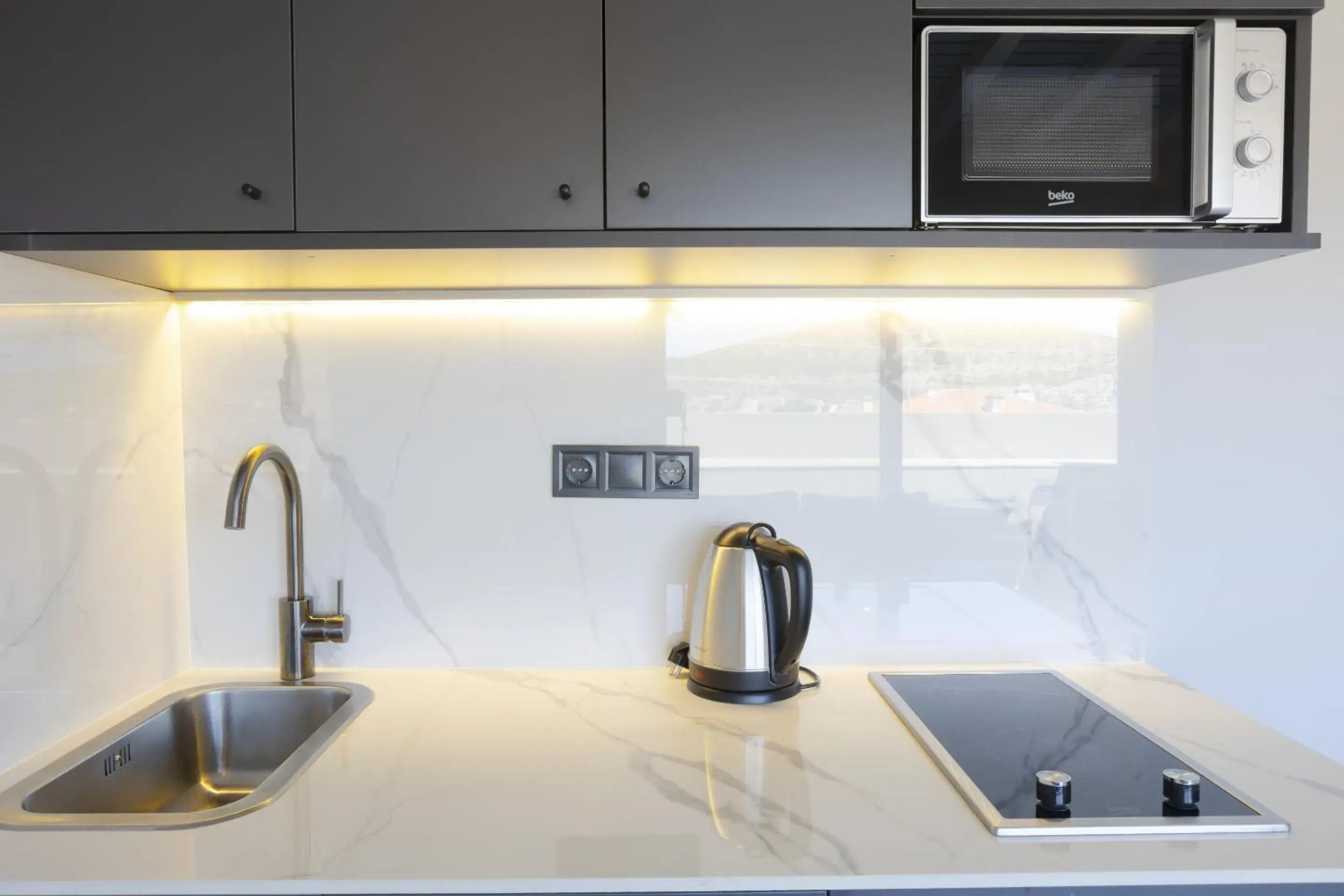 Kitchen or kitchenette in AEGEAN Apartments - Marina & Chios Island View Kitchen or kitchenette in AEGEAN Apartments - Marina & Chios Island View