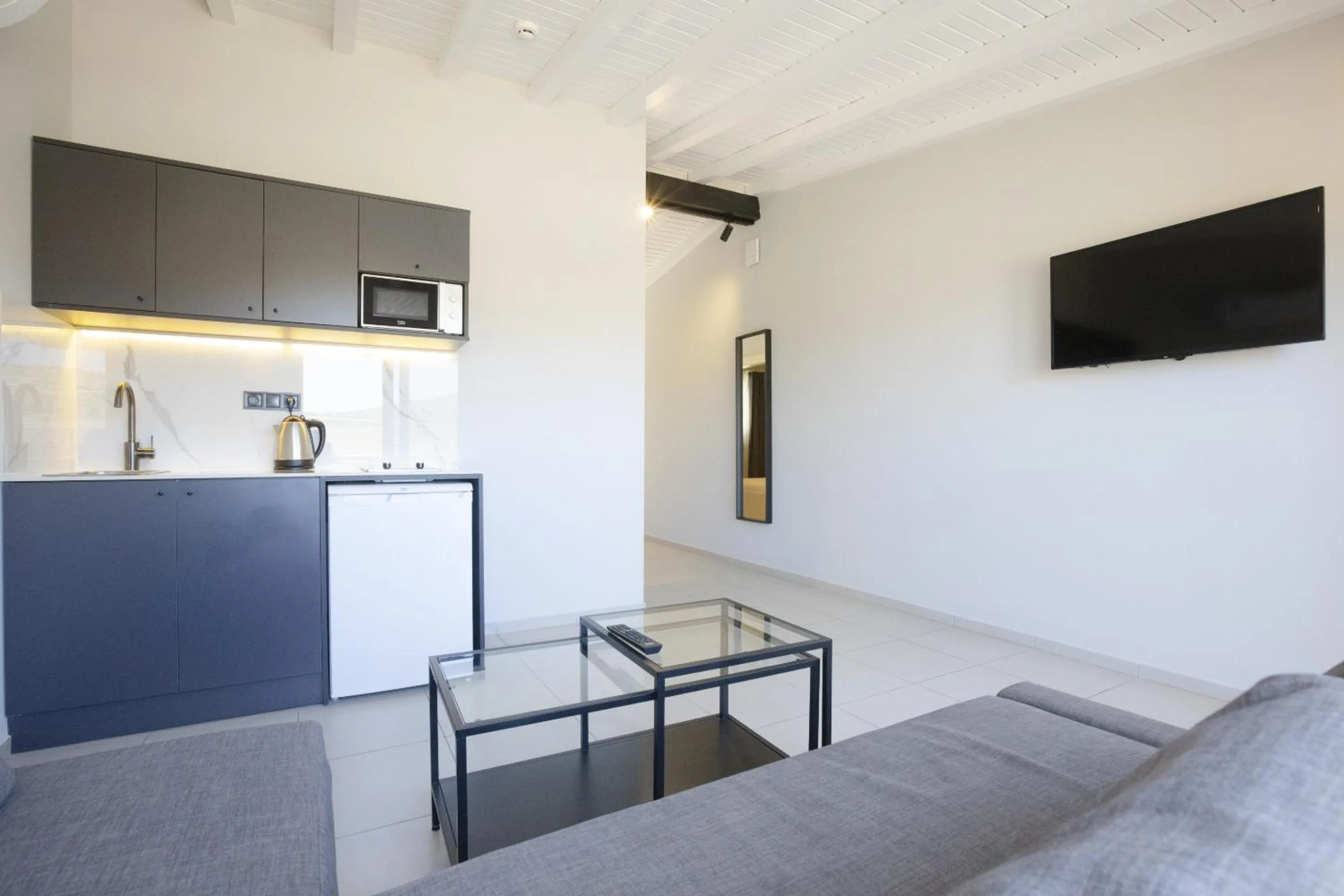 Kitchen or kitchenette in AEGEAN Apartments - Marina & Chios Island View