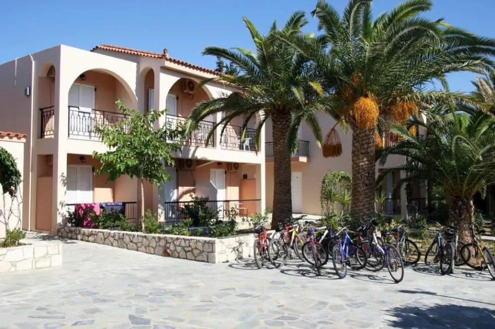 Facade/entrance in Daniel Hotel