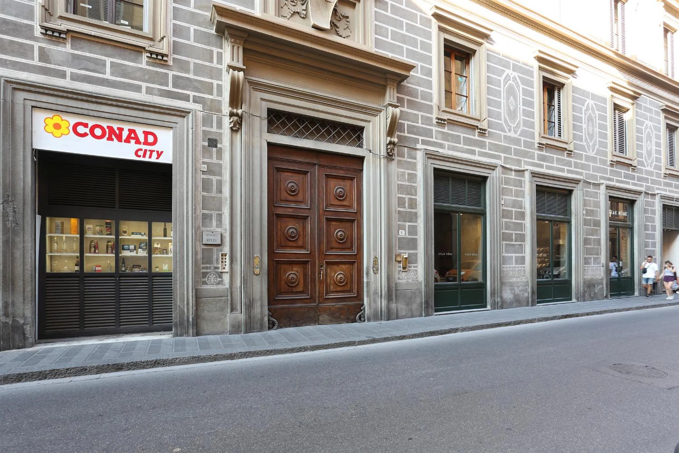 Property building in LUXURY suite with amazing Terrace in Florence-hosted by Sweetstay