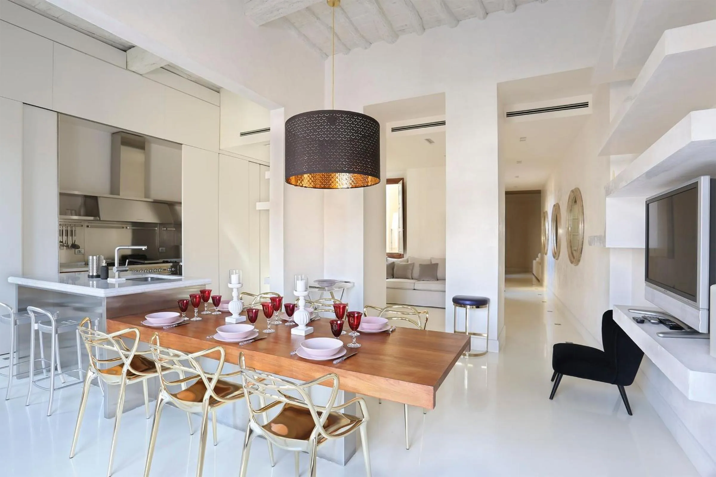 LUXURY suite with amazing Terrace in Florence-hosted by Sweetstay