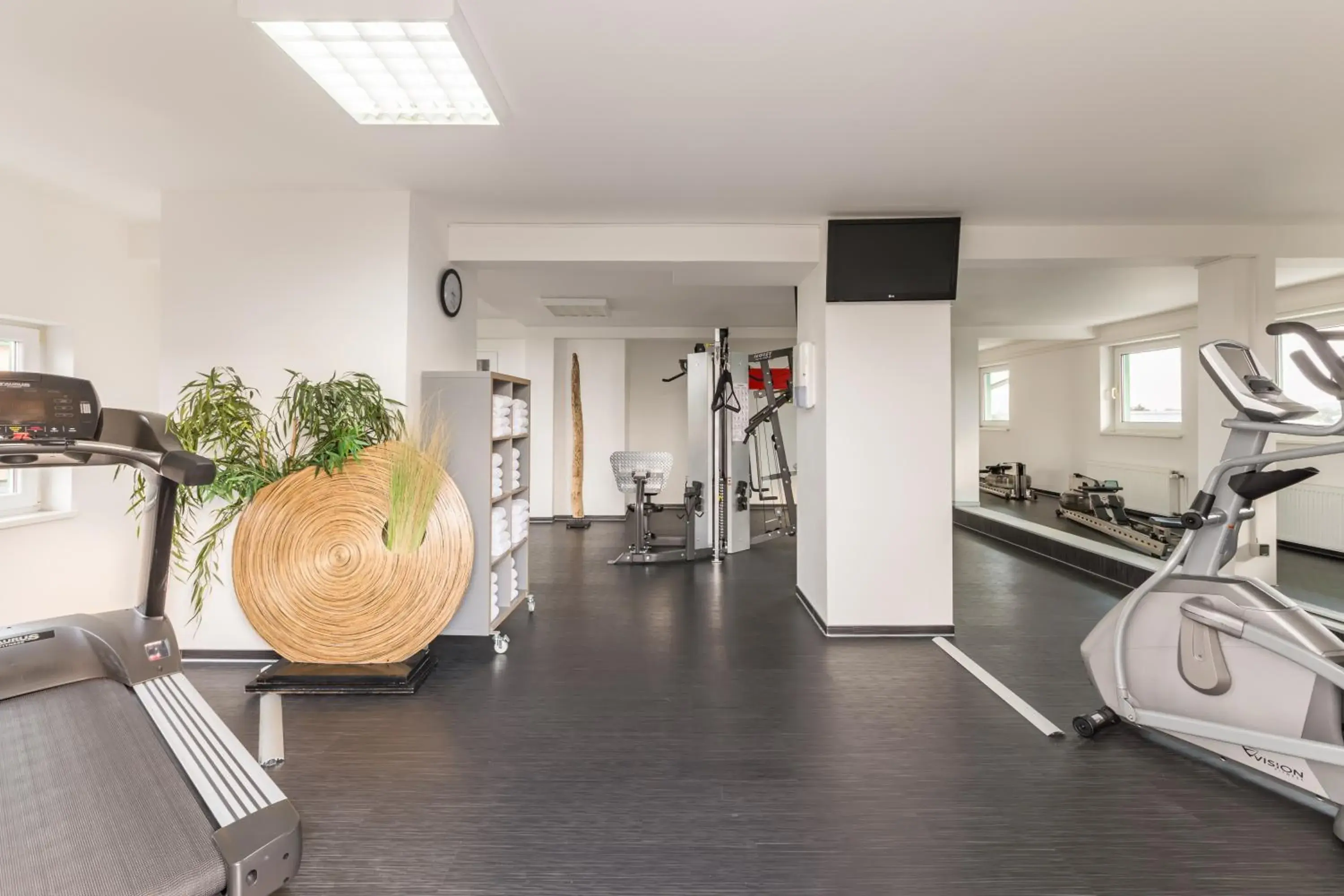 Fitness centre/facilities in Park Inn by Radisson Göttingen Fitness centre/facilities in Park Inn by Radisson Göttingen