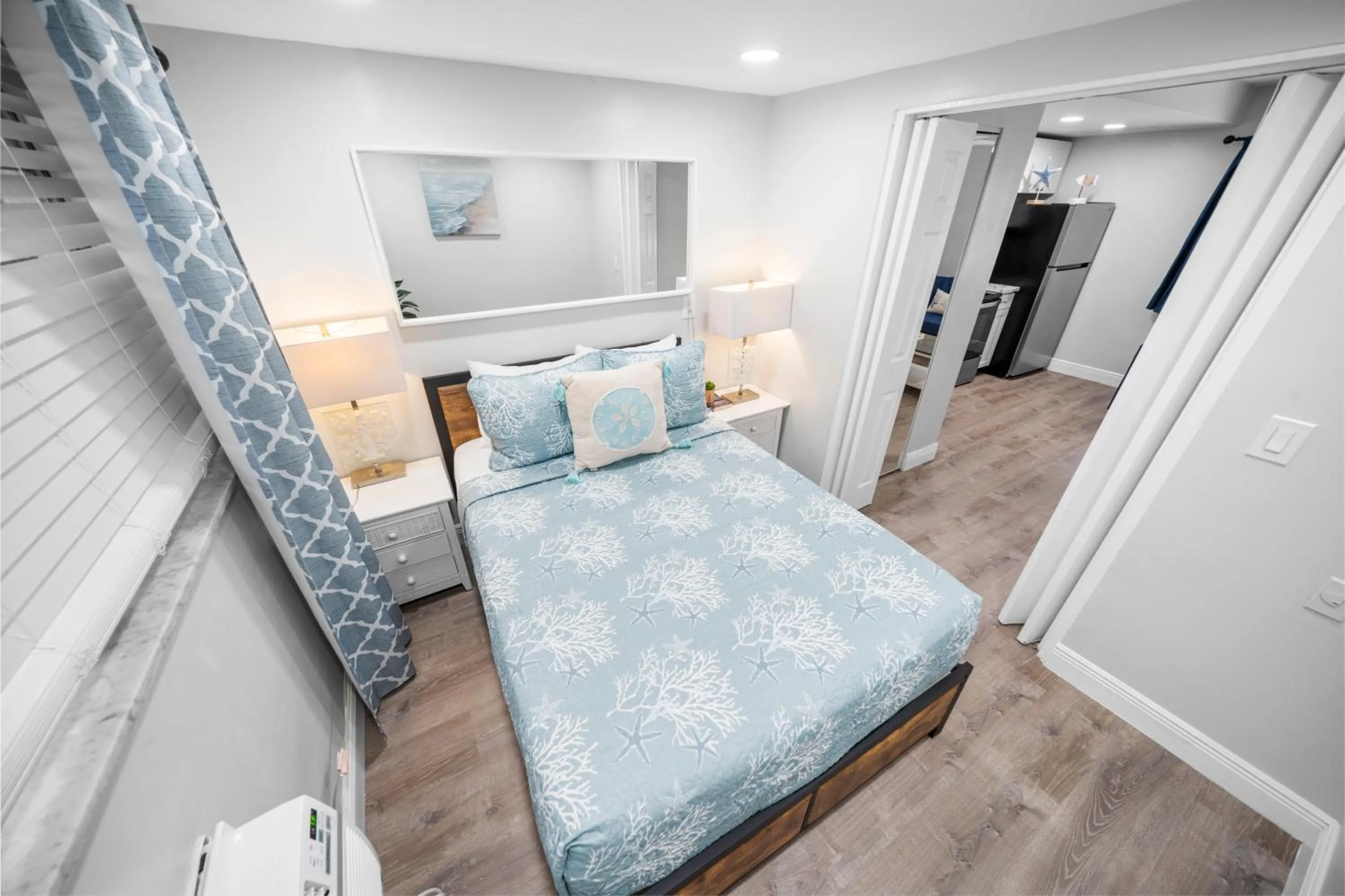 Bed in Beachside Gardens Apartments By Lowkl