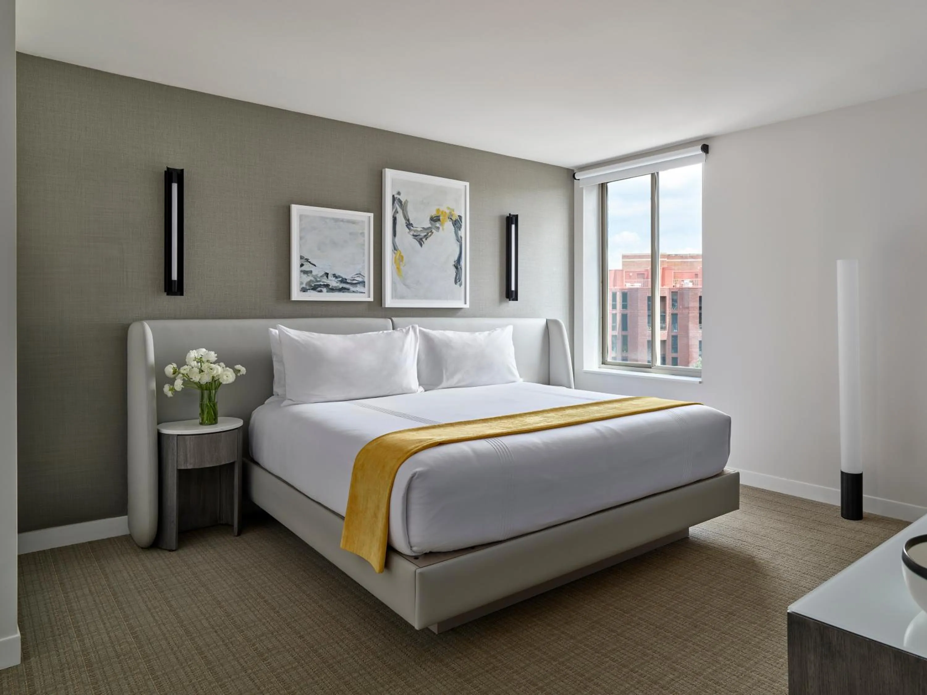 TV and multimedia, Bed in Hotel AKA Washington Circle