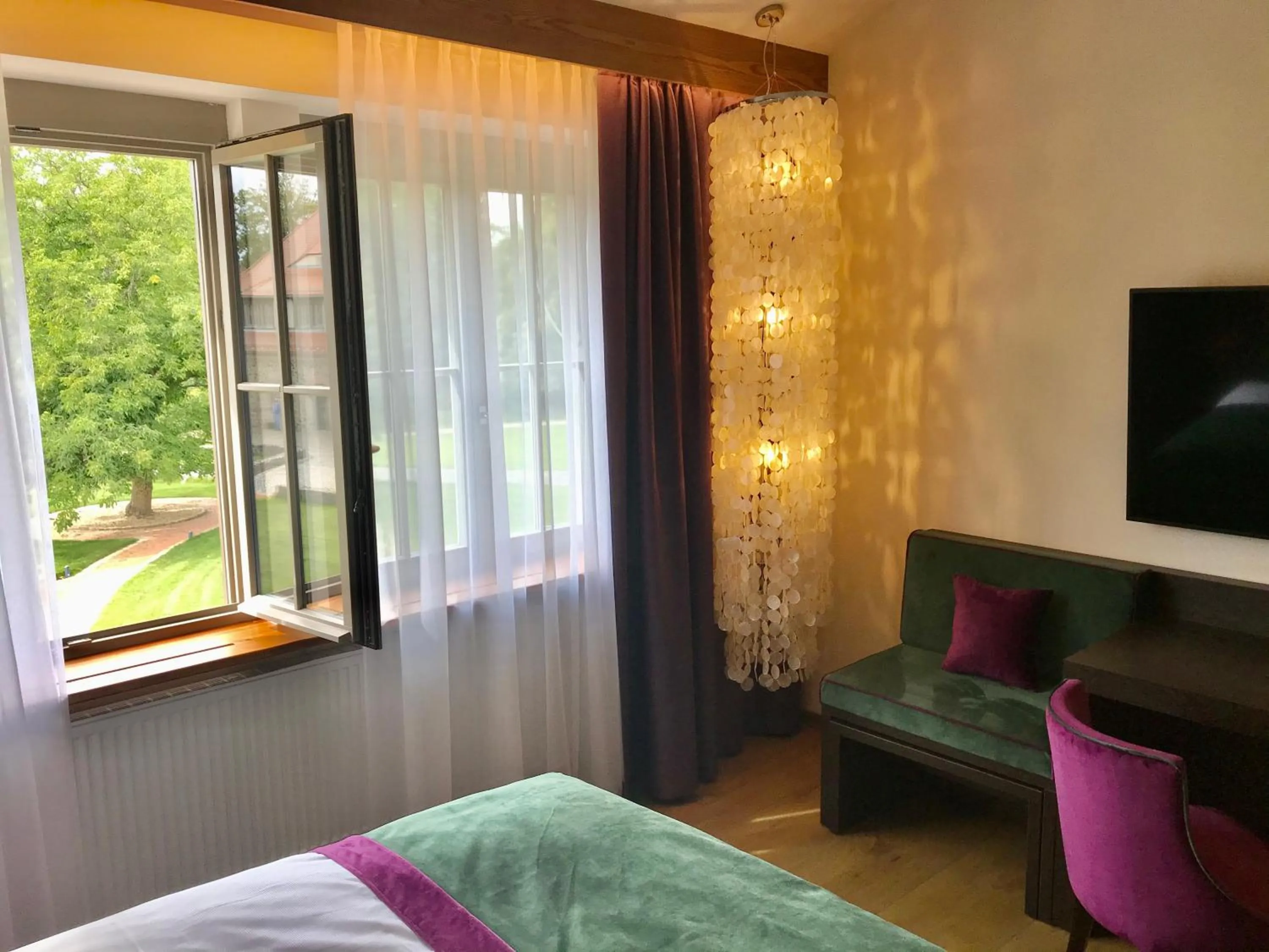 Seating area, Bed in Gut am See