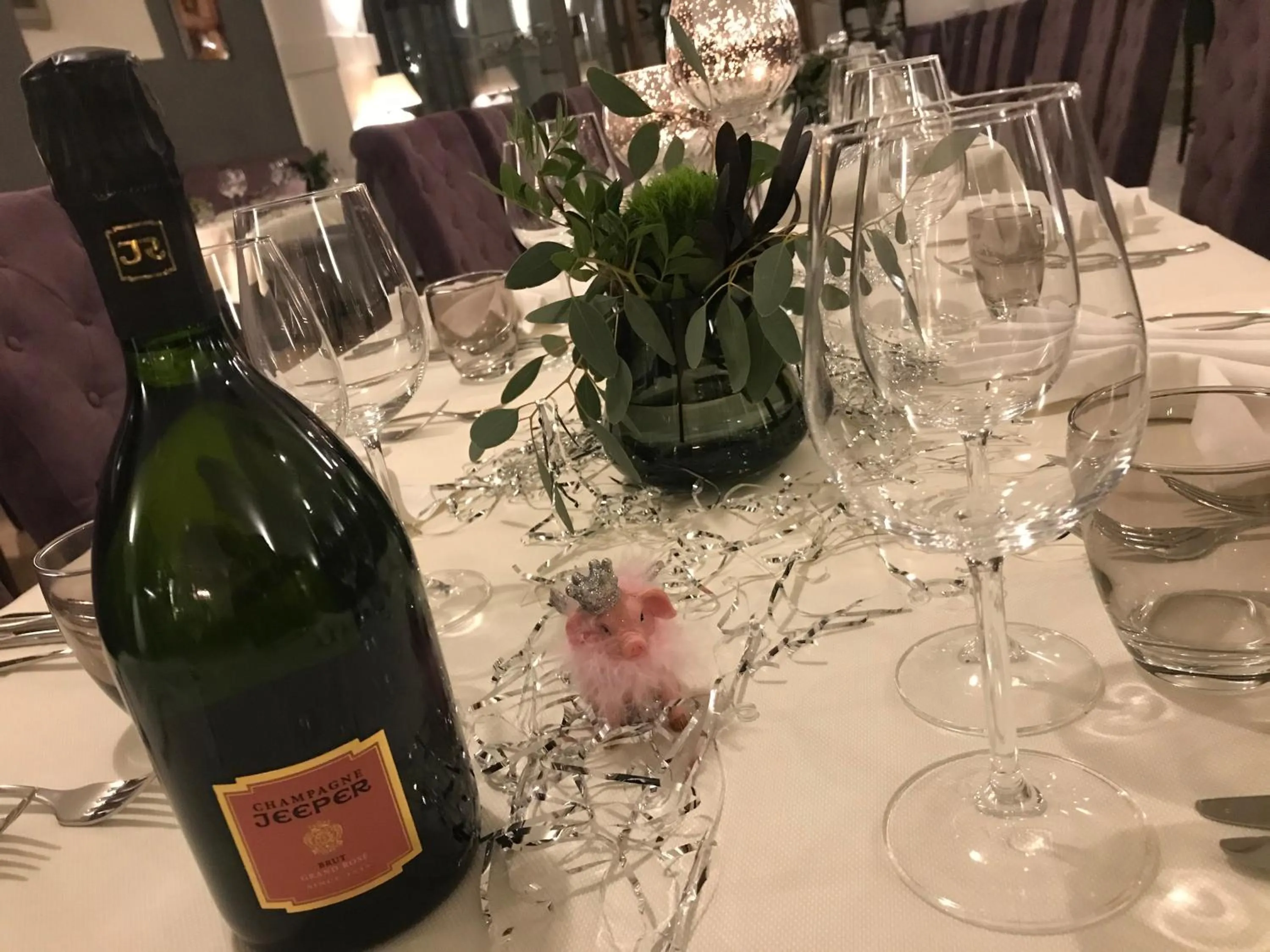 Restaurant/places to eat in Gut am See