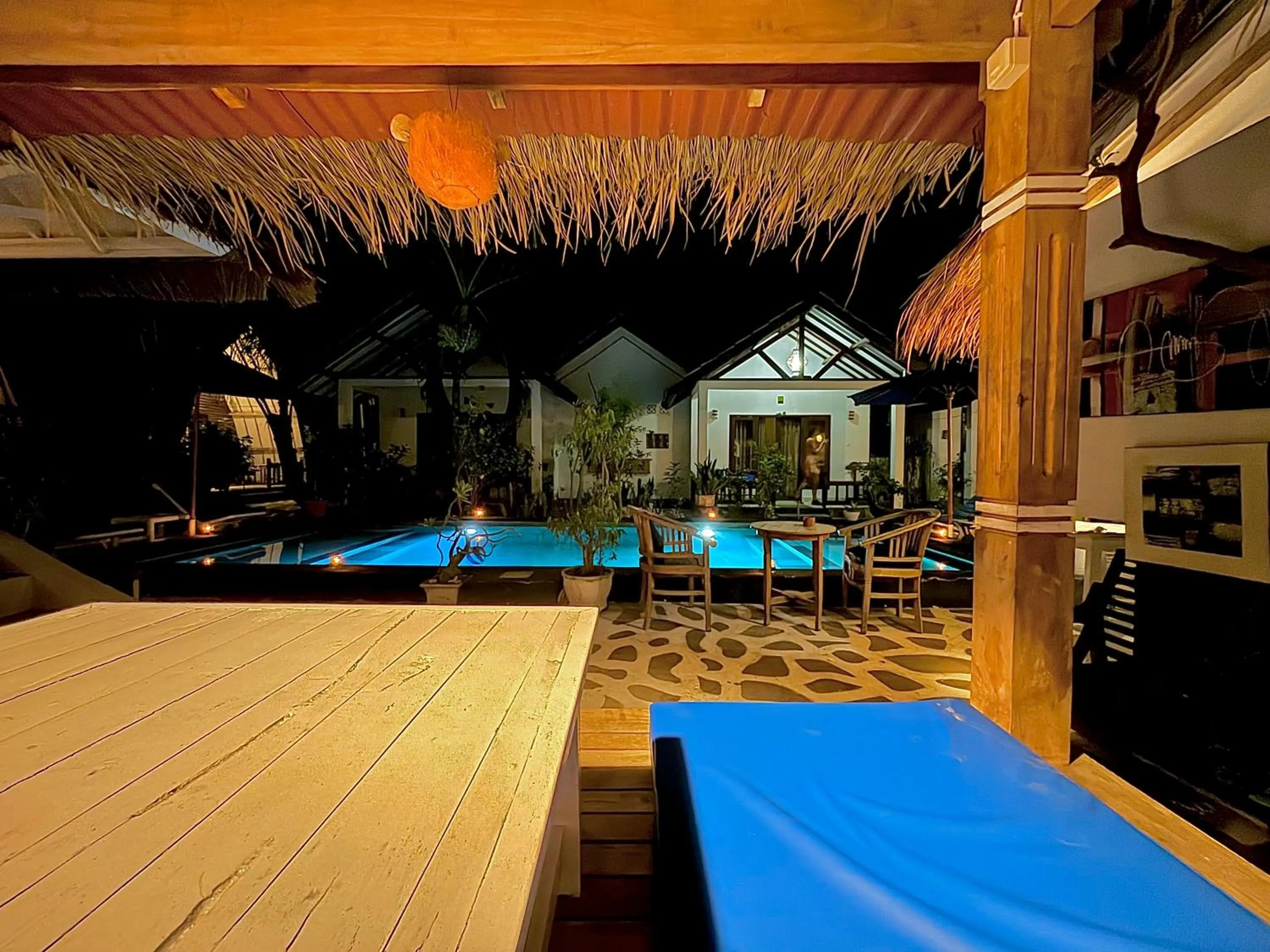 Swimming pool in Alibaba Bungalows