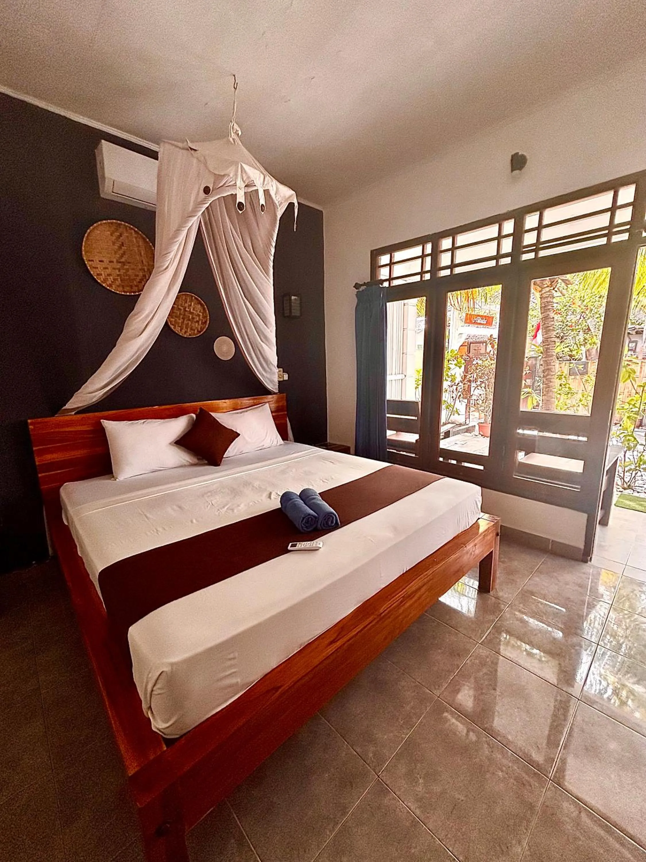 Bedroom, Bed in Alibaba Bungalows