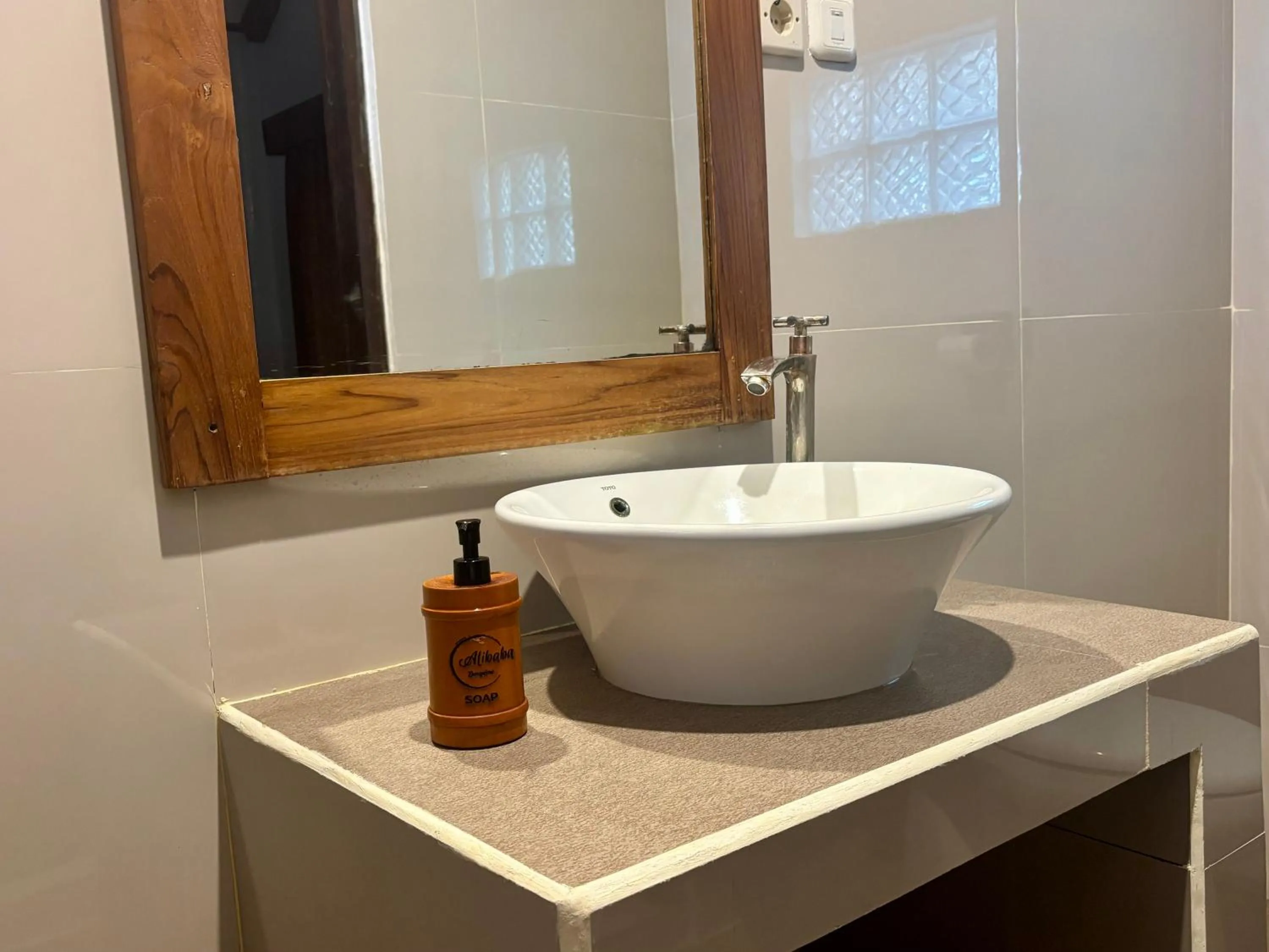Bathroom in Alibaba Bungalows