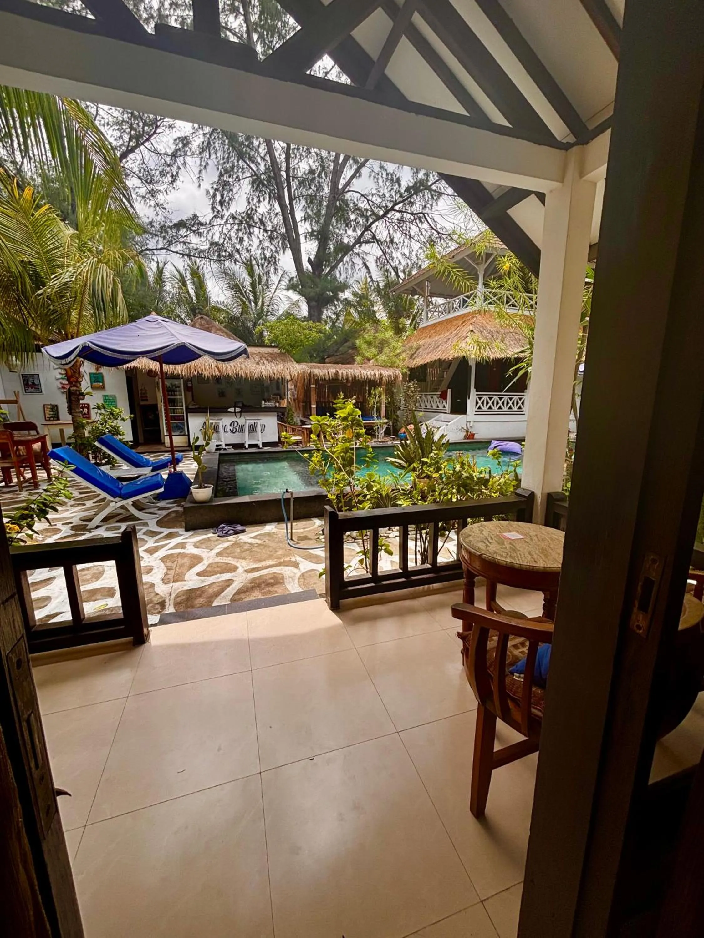 Swimming pool in Alibaba Bungalows