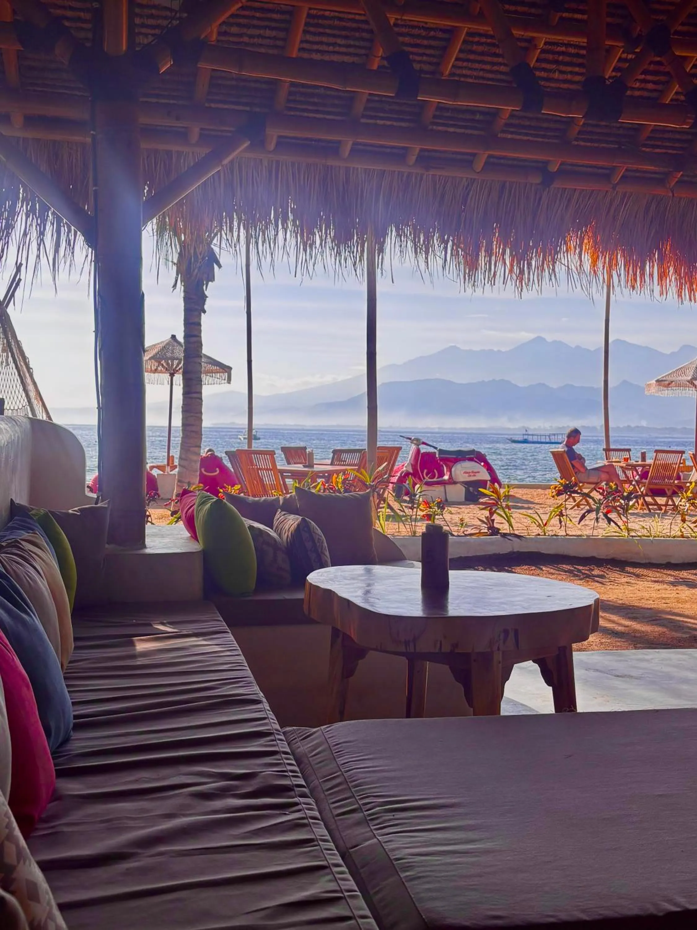 Restaurant/places to eat in Alibaba Bungalows