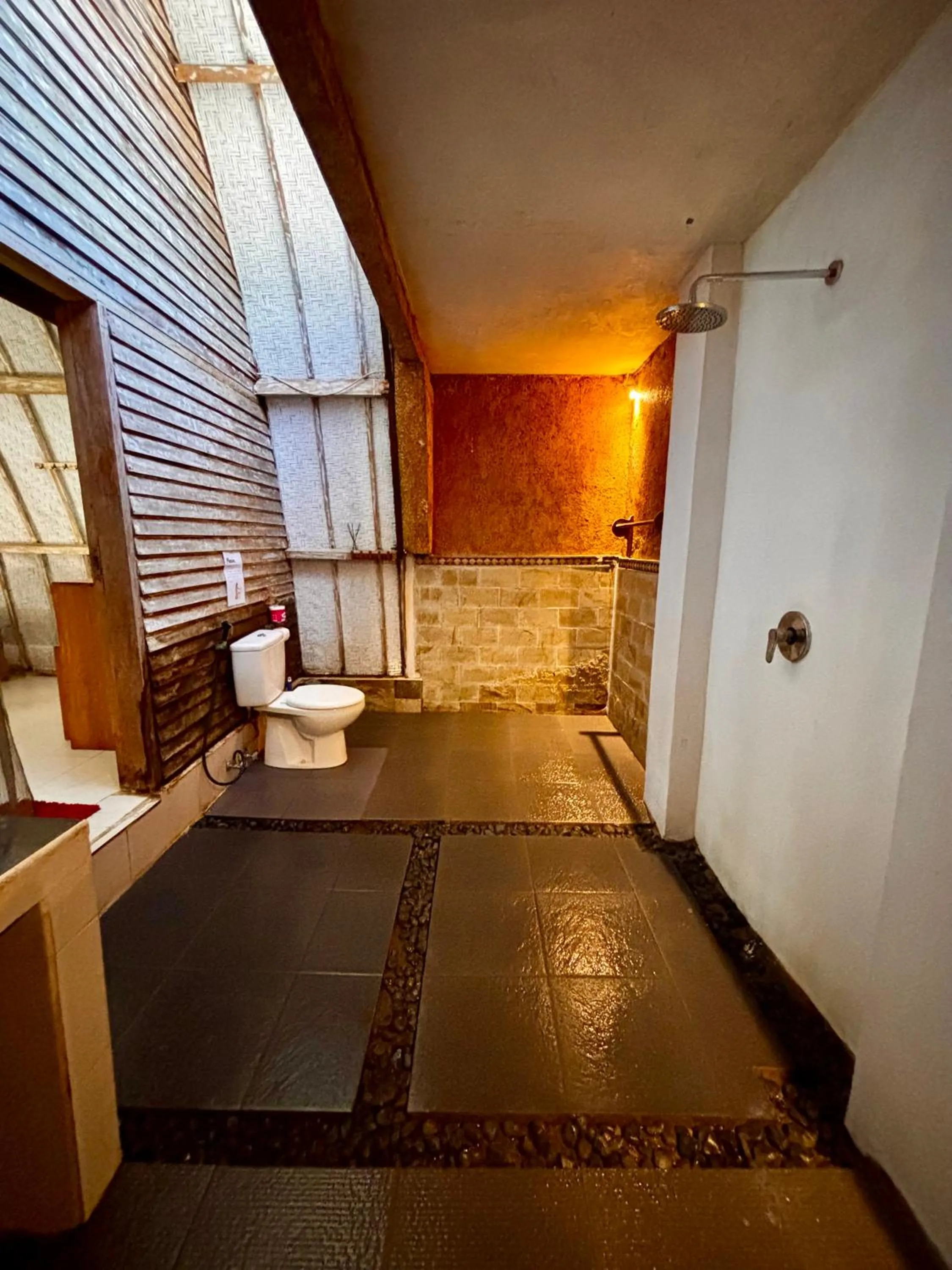 Bathroom in Alibaba Bungalows