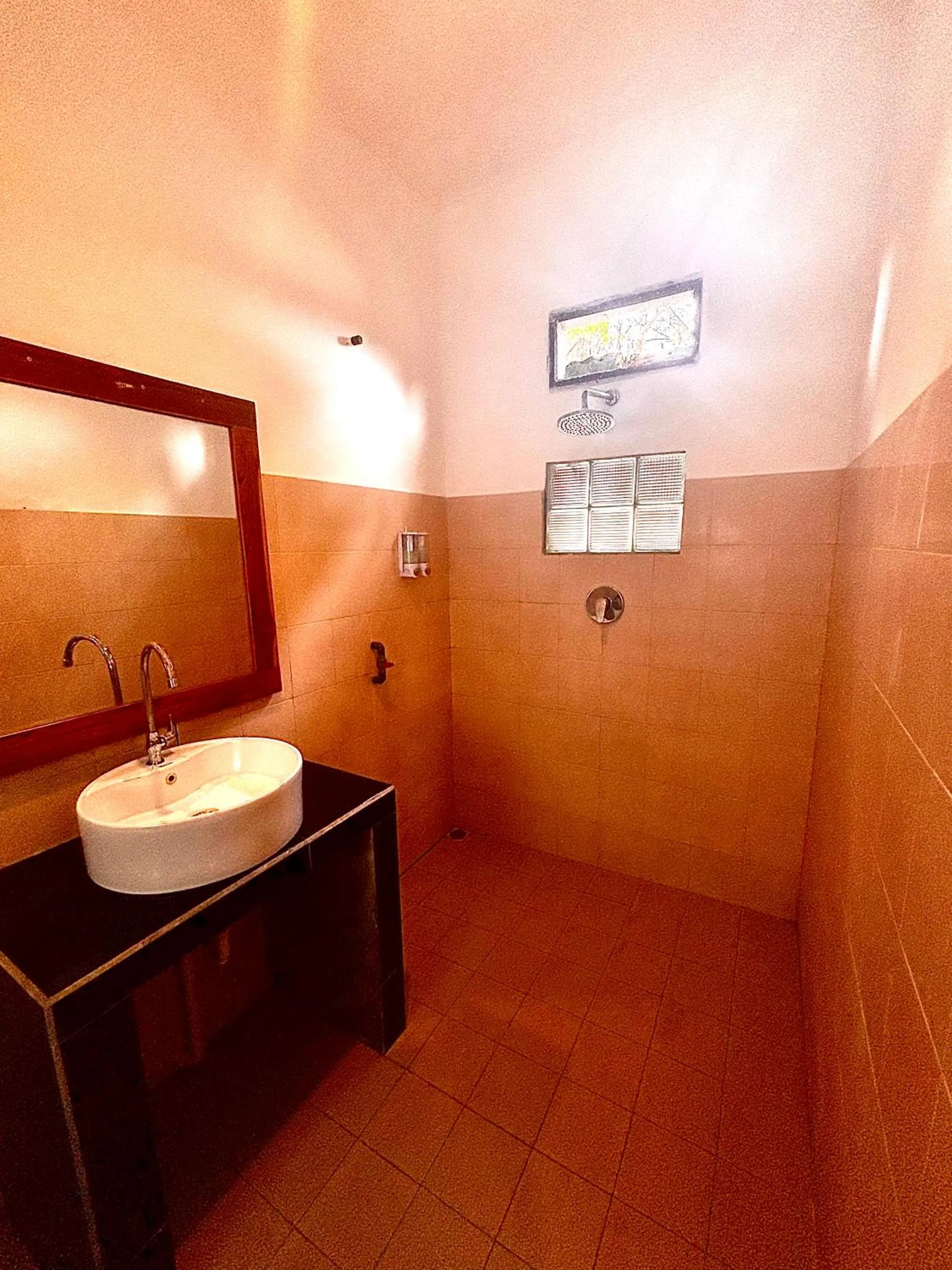 Bathroom in Alibaba Bungalows