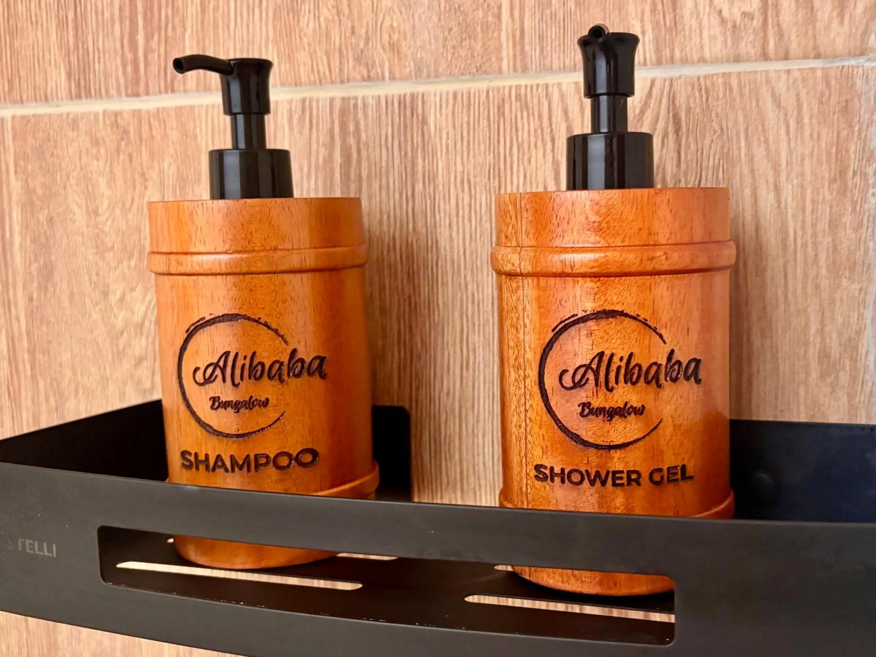 Toilet in Alibaba Bungalows