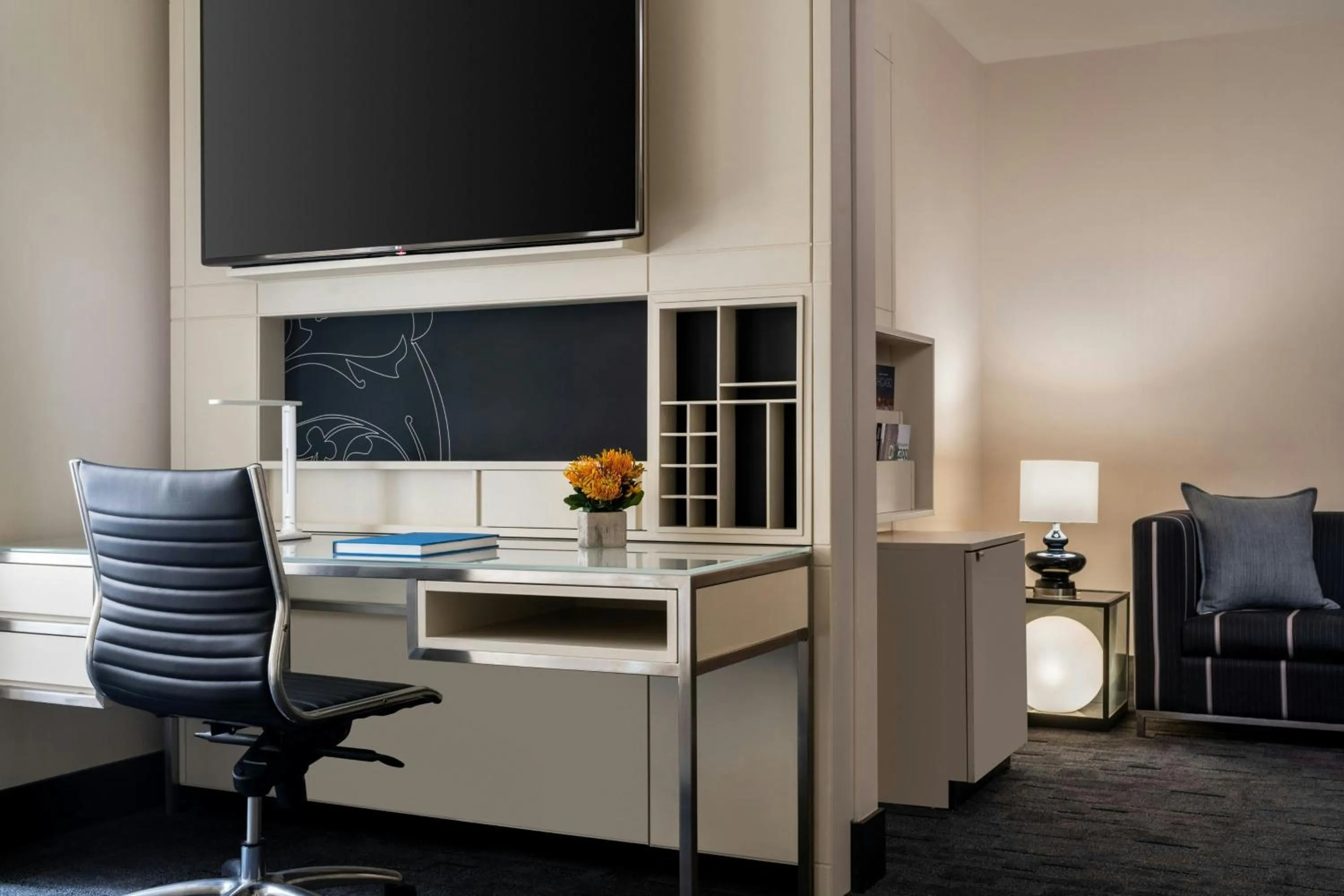 Photo of the whole room in THE MIDLAND HOTEL, Chicago, a Tribute Portfolio Hotel