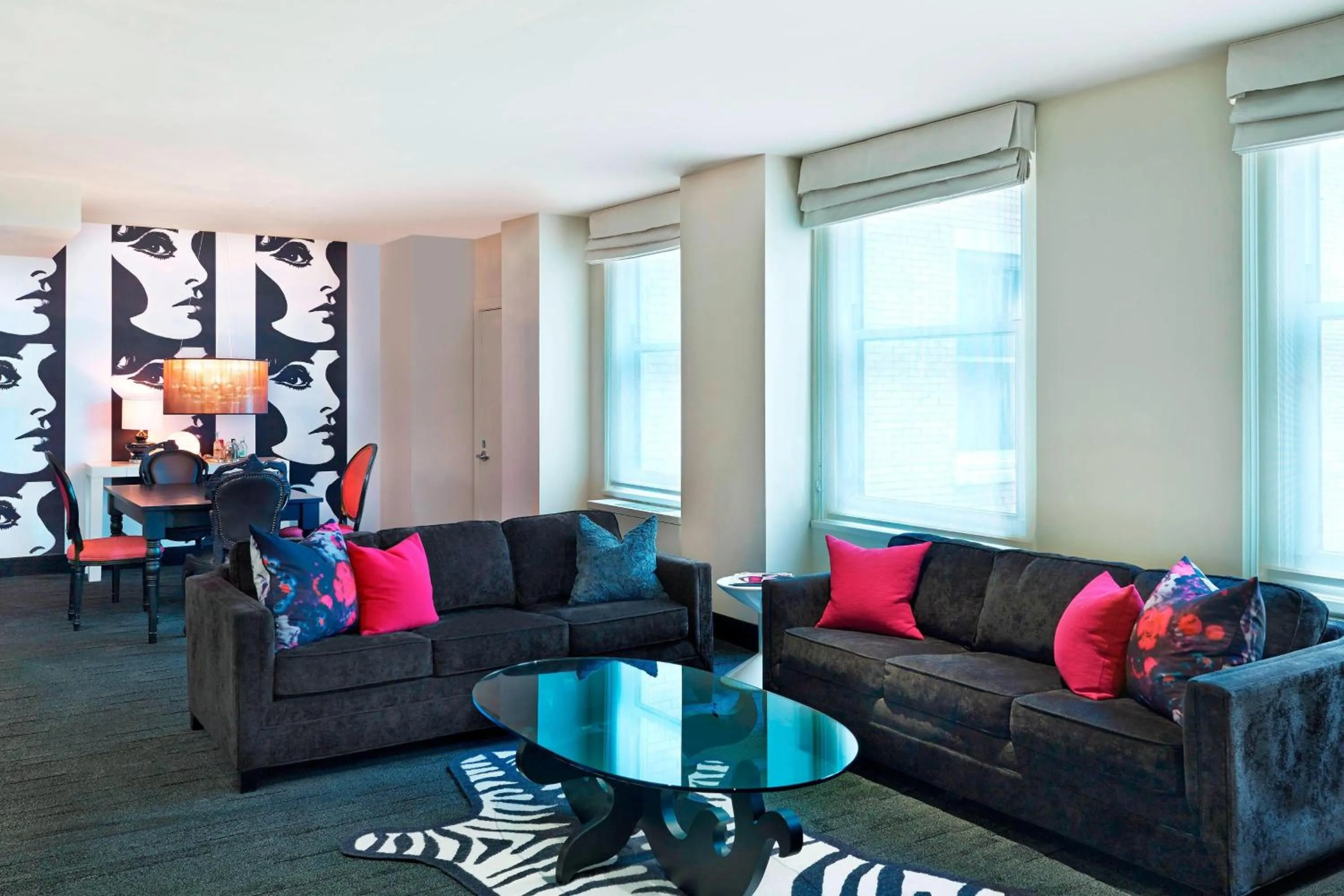 Bedroom in THE MIDLAND HOTEL, Chicago, a Tribute Portfolio Hotel