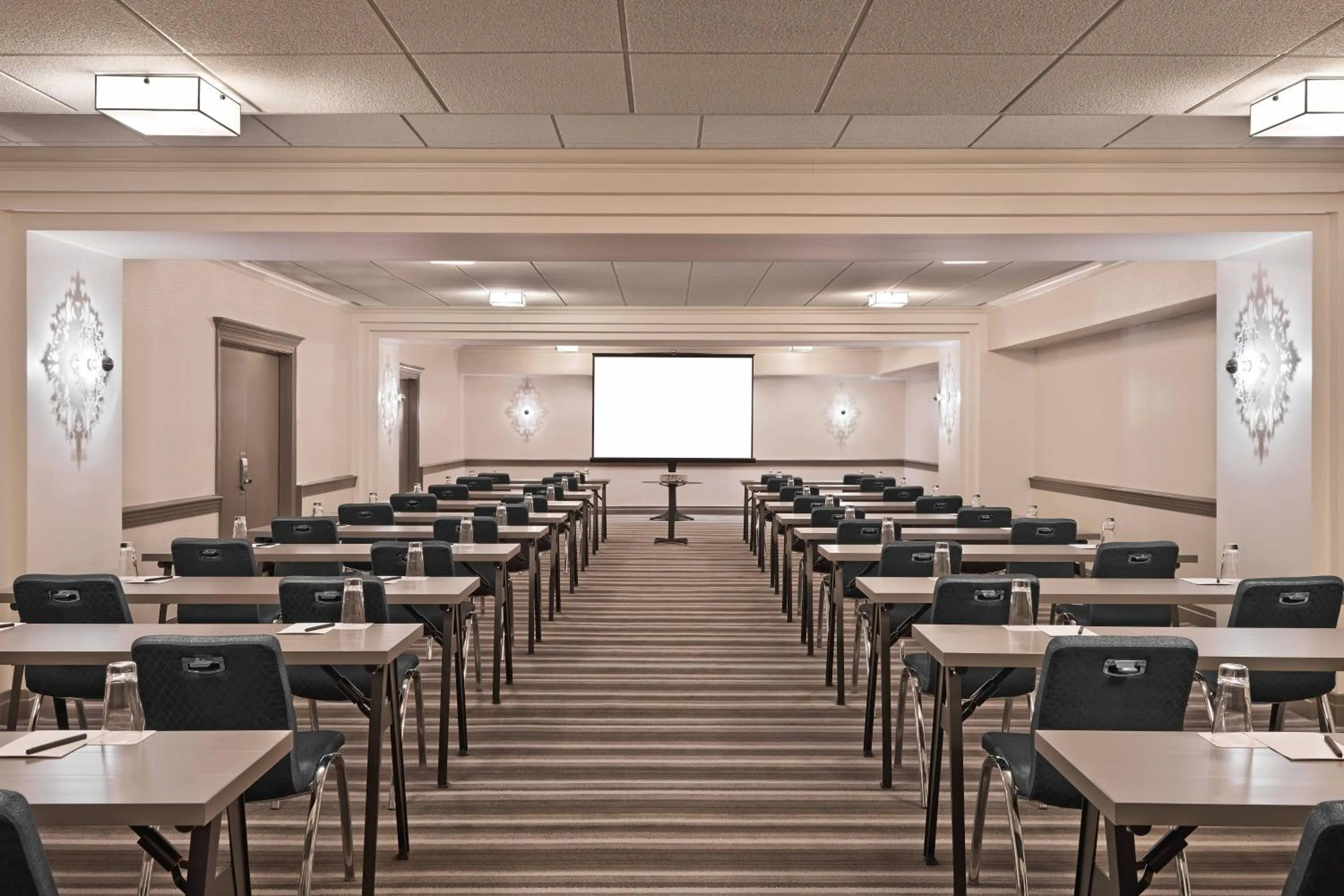 Meeting/conference room in THE MIDLAND HOTEL, Chicago, a Tribute Portfolio Hotel