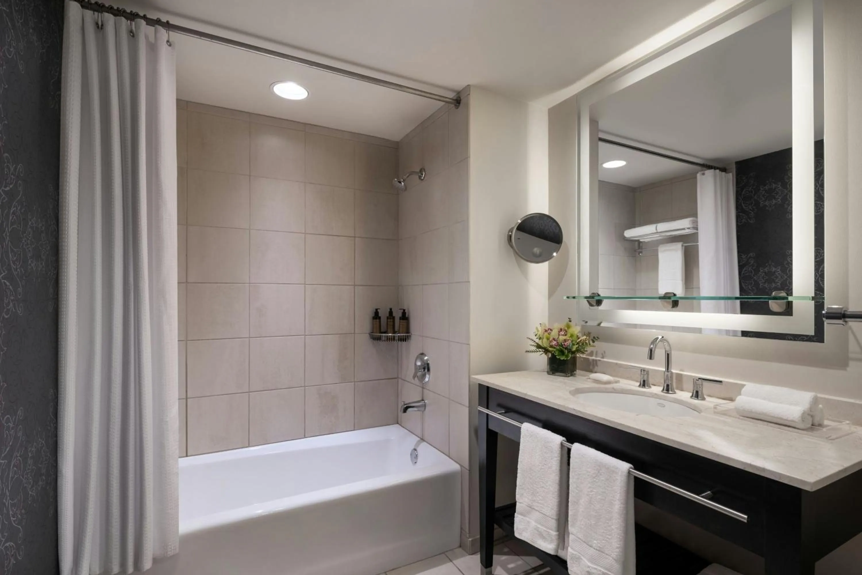 Photo of the whole room in THE MIDLAND HOTEL, Chicago, a Tribute Portfolio Hotel