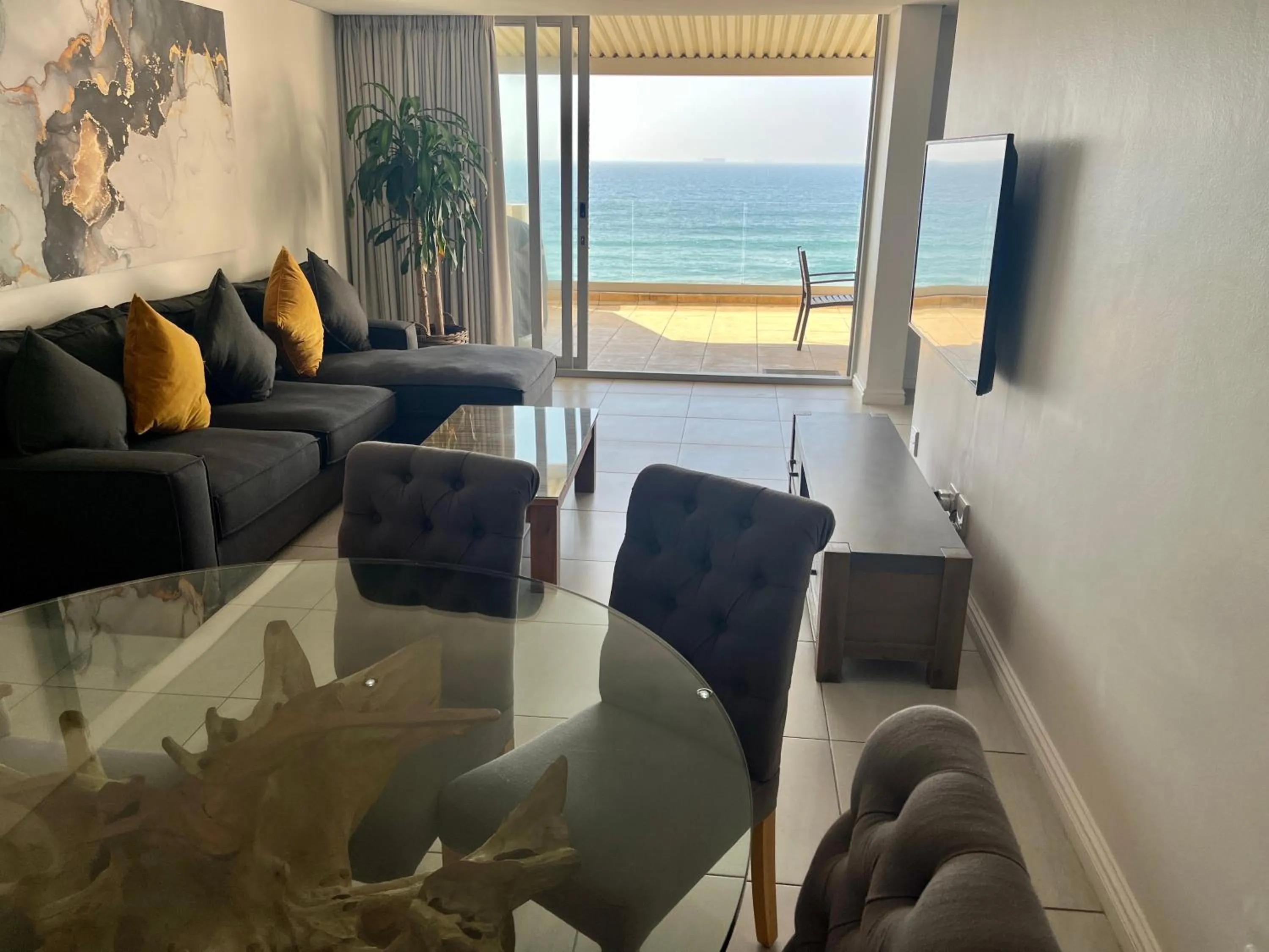 503 Marbella Beachfront Apartment