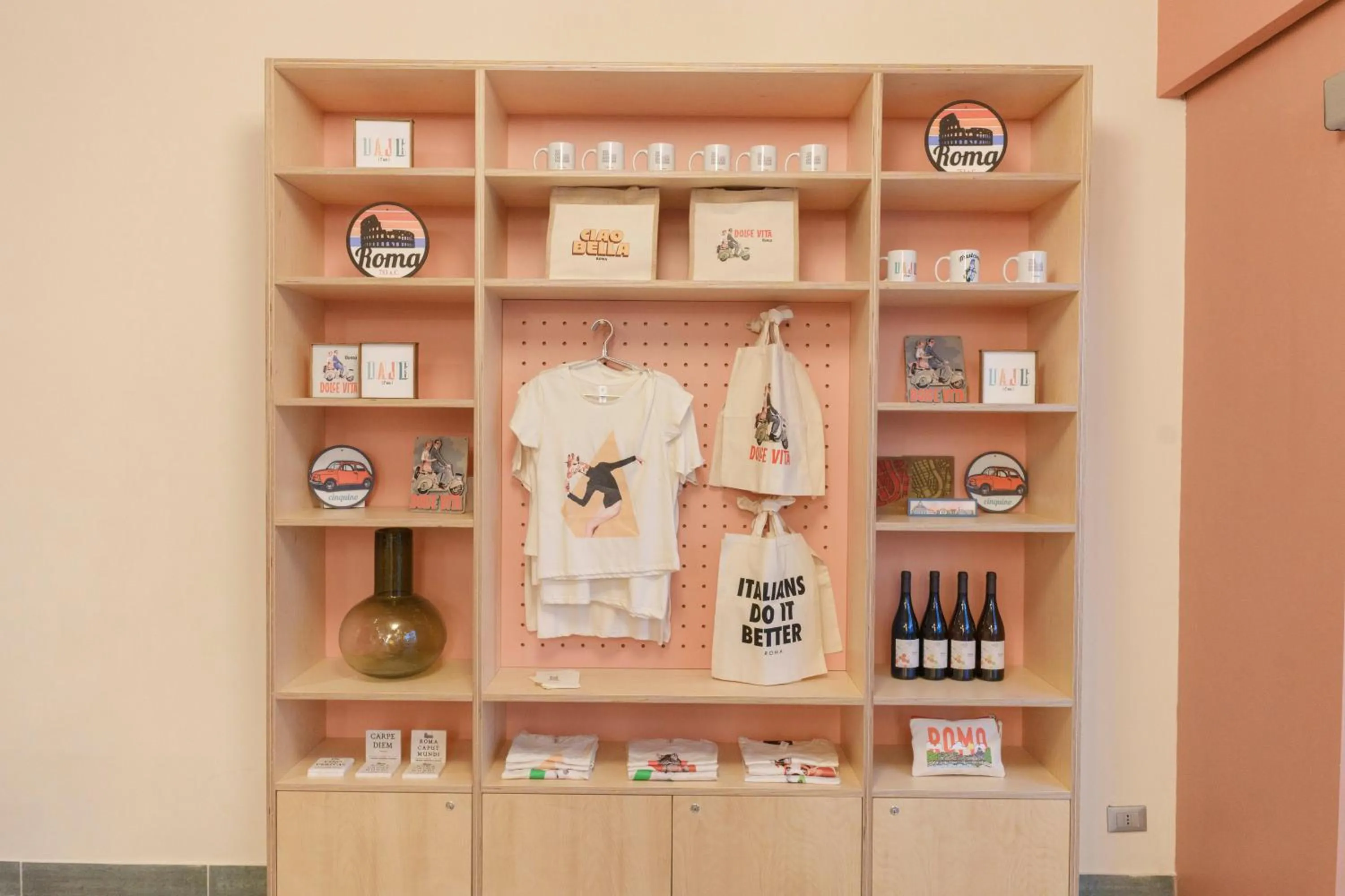 Restaurant/places to eat in Moderno Hotel Roma