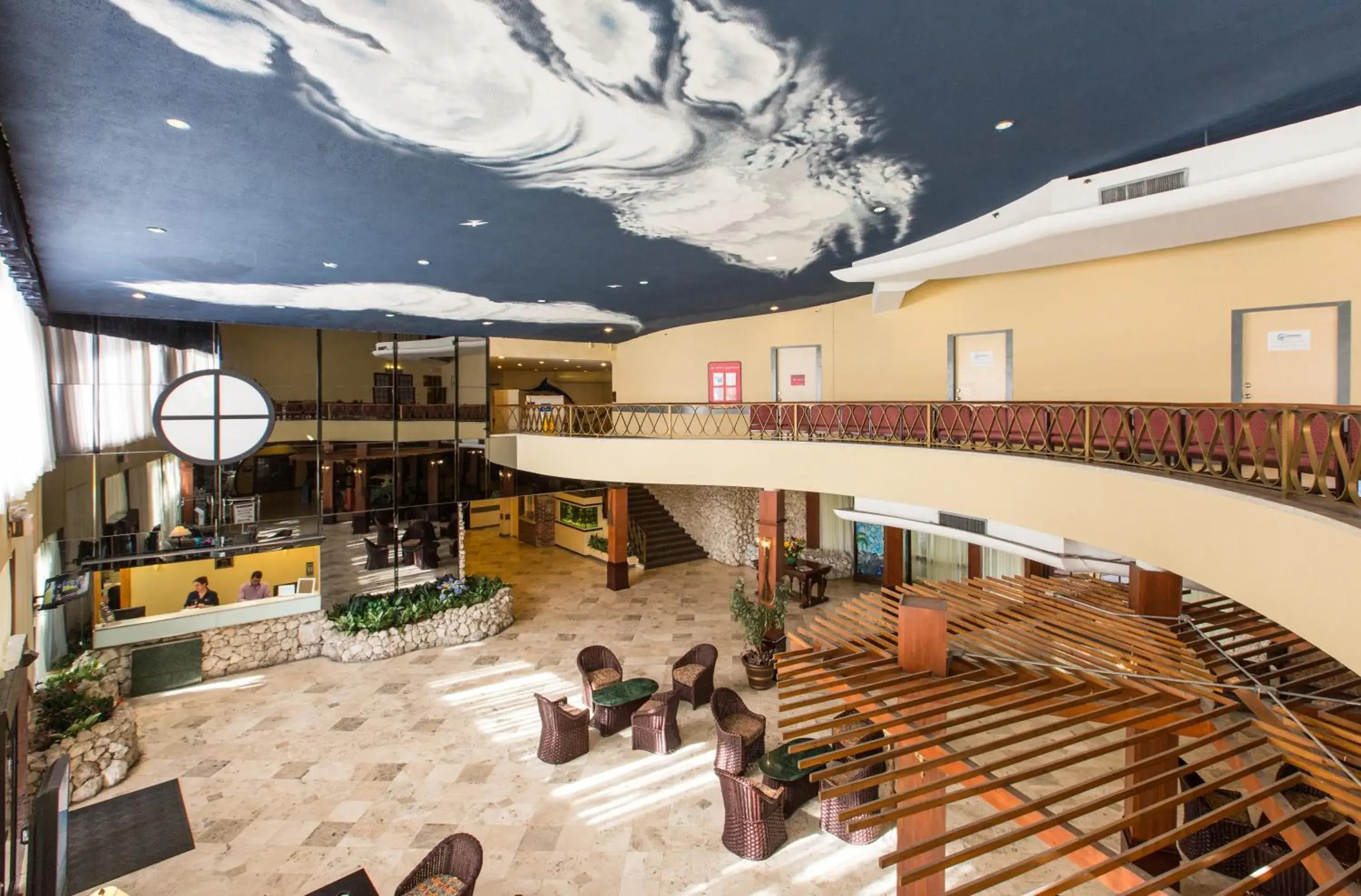 Lobby/Reception in Thunderbird Beach Hotel