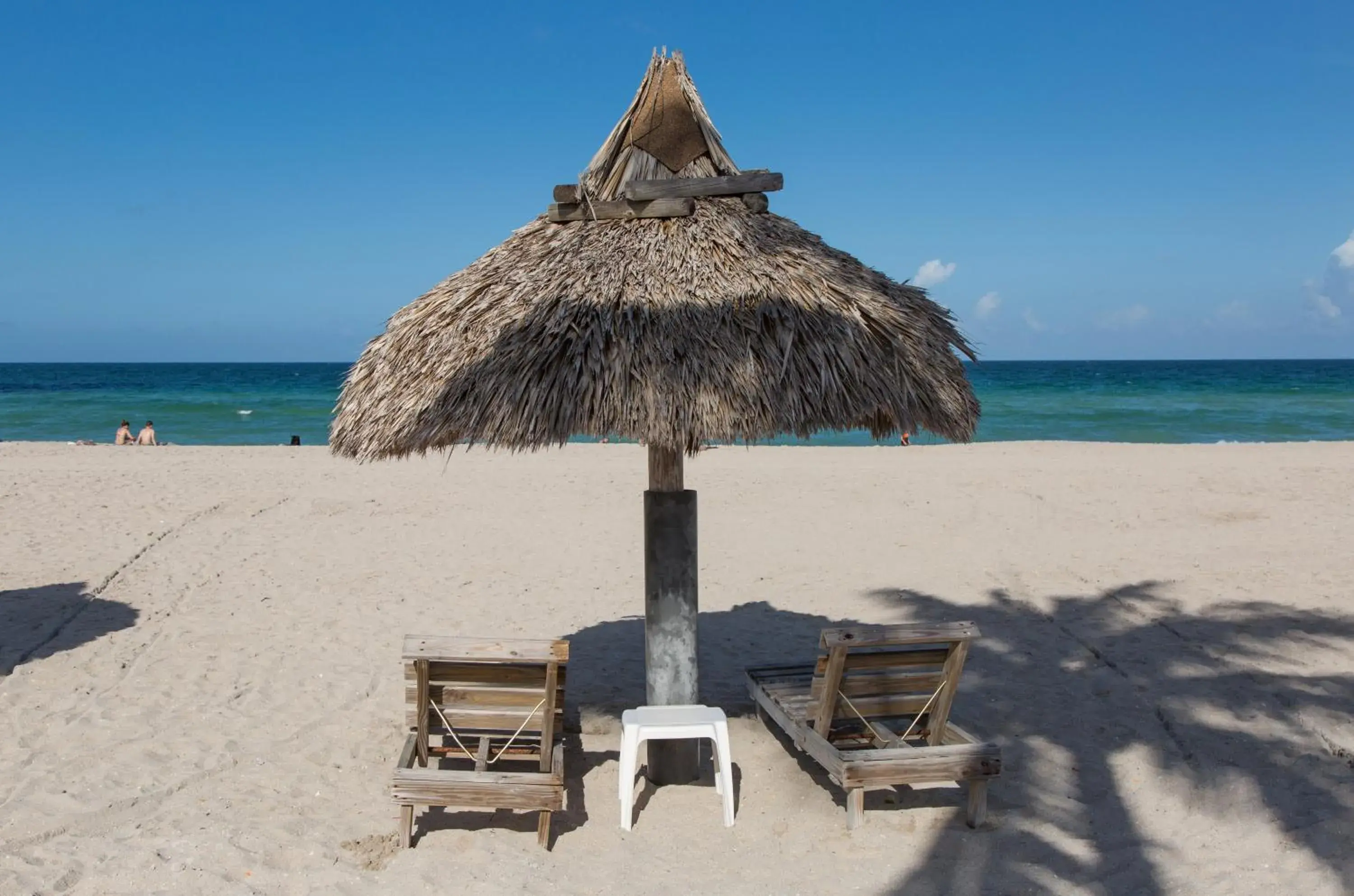 Beach in Thunderbird Beach Hotel