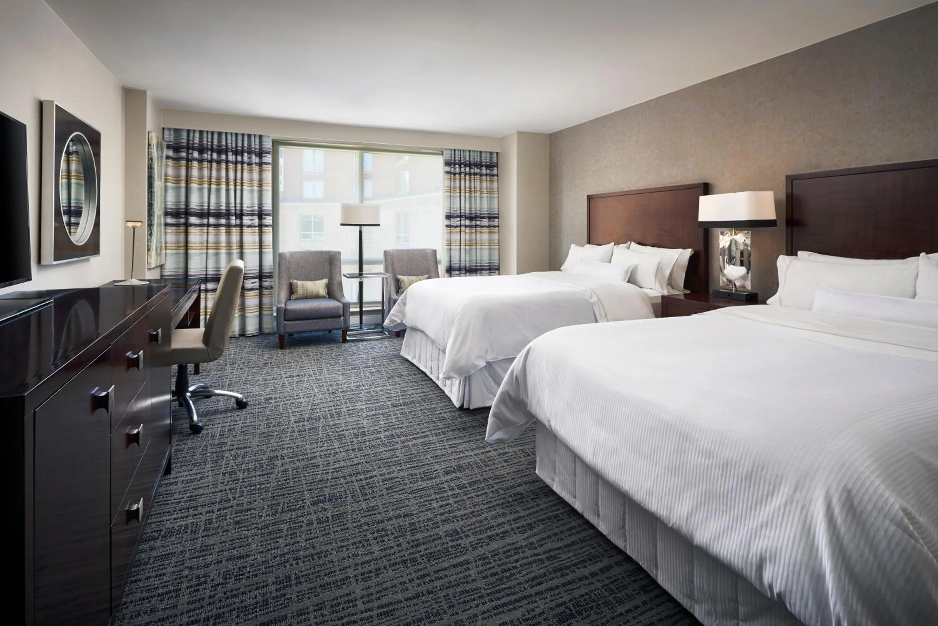 Bedroom, Bed in The Westin Alexandria Old Town