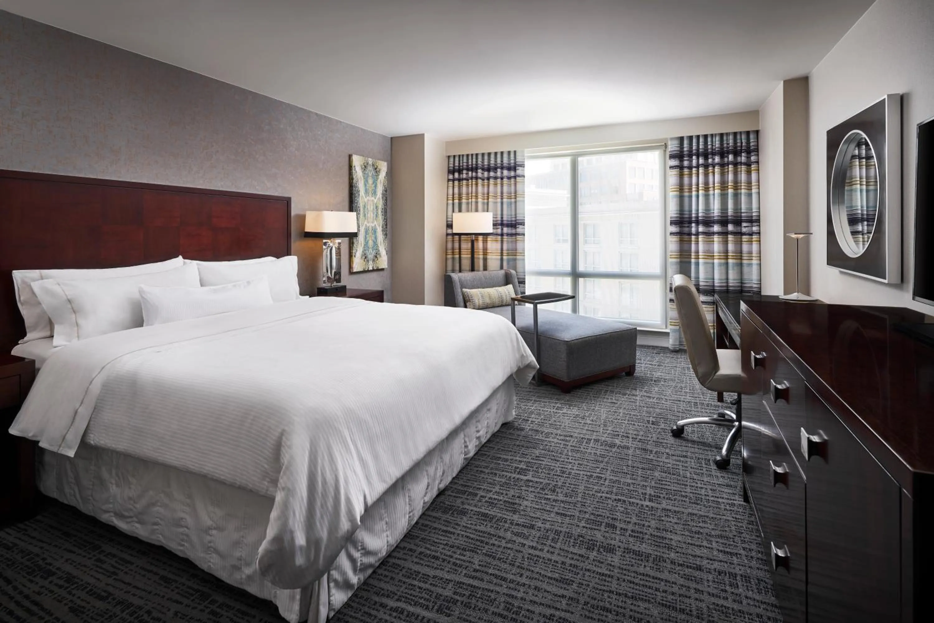 Bed in The Westin Alexandria Old Town