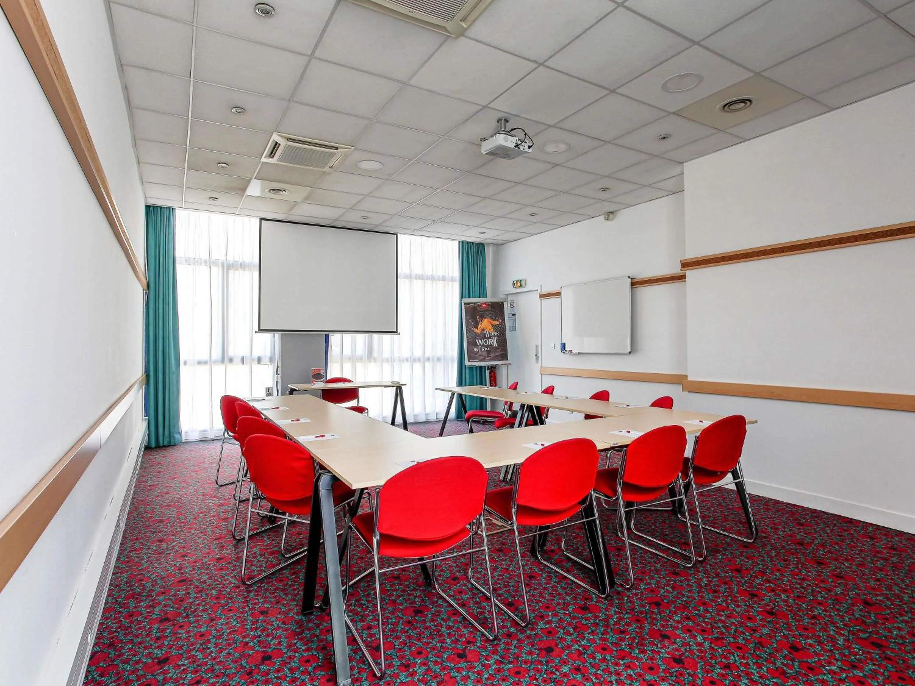 Meeting/conference room in ibis Marseille Centre Gare Saint Charles